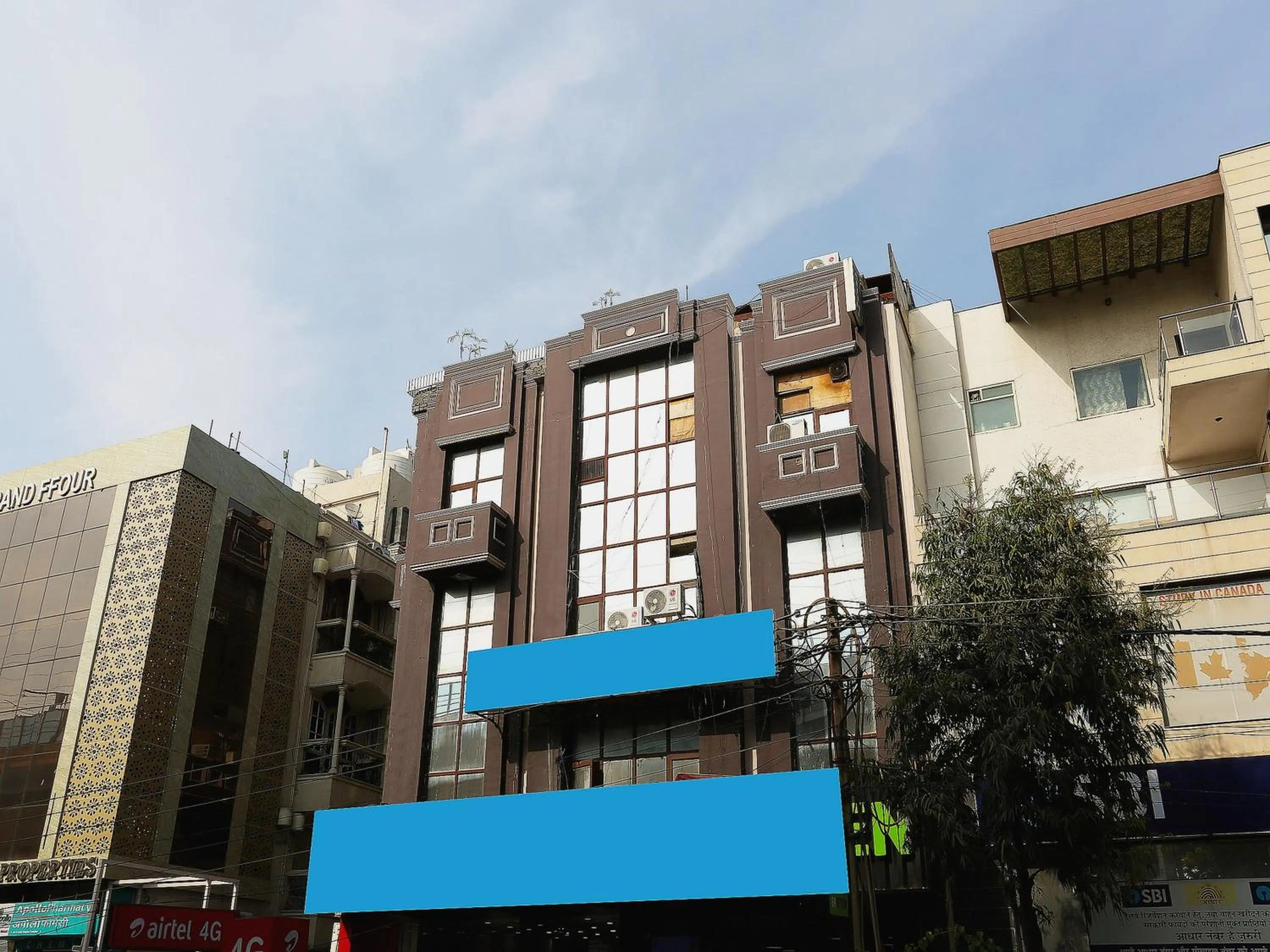 Facade/entrance in Hotel O F FIVE