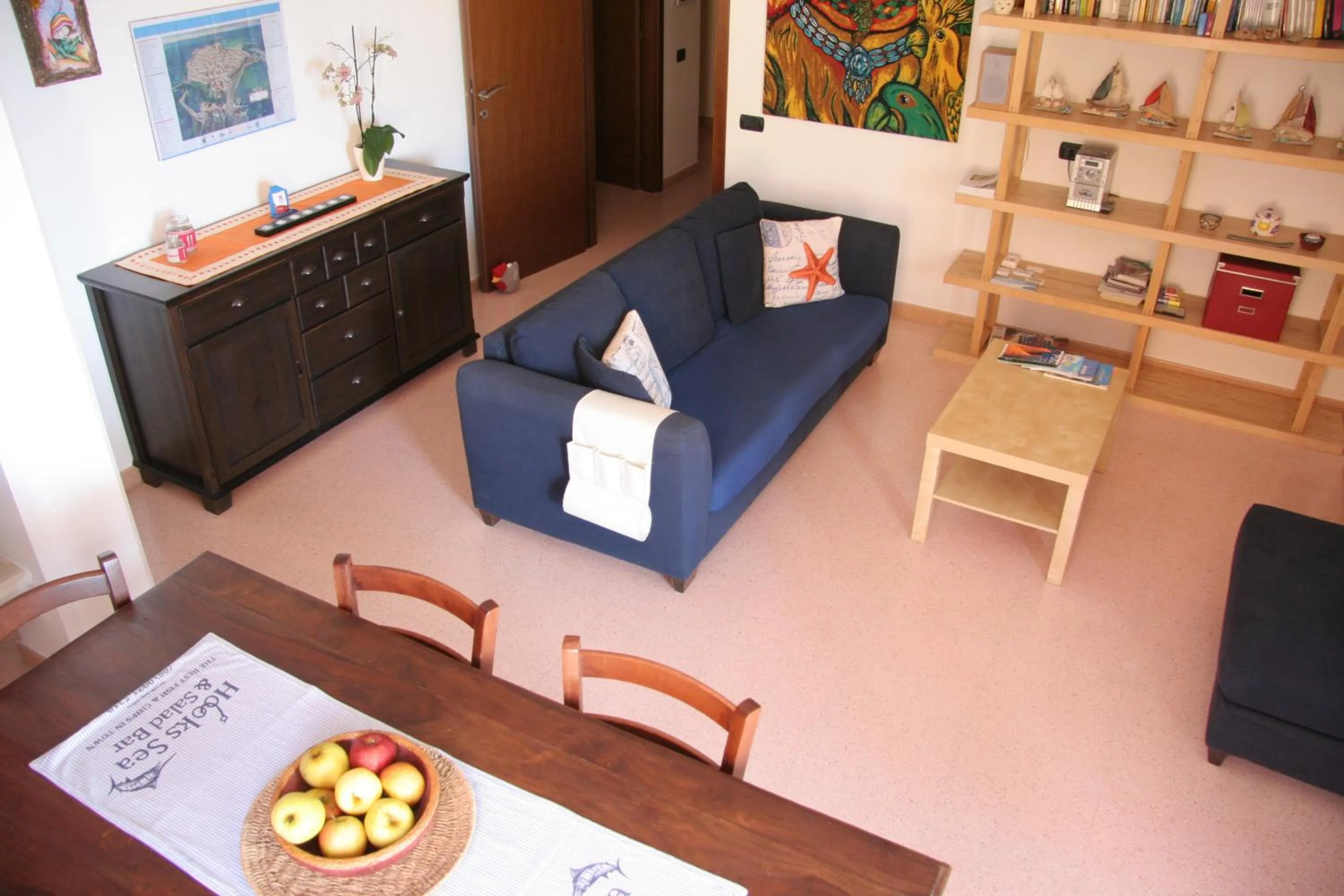 Communal lounge/ TV room in Casa di Marco