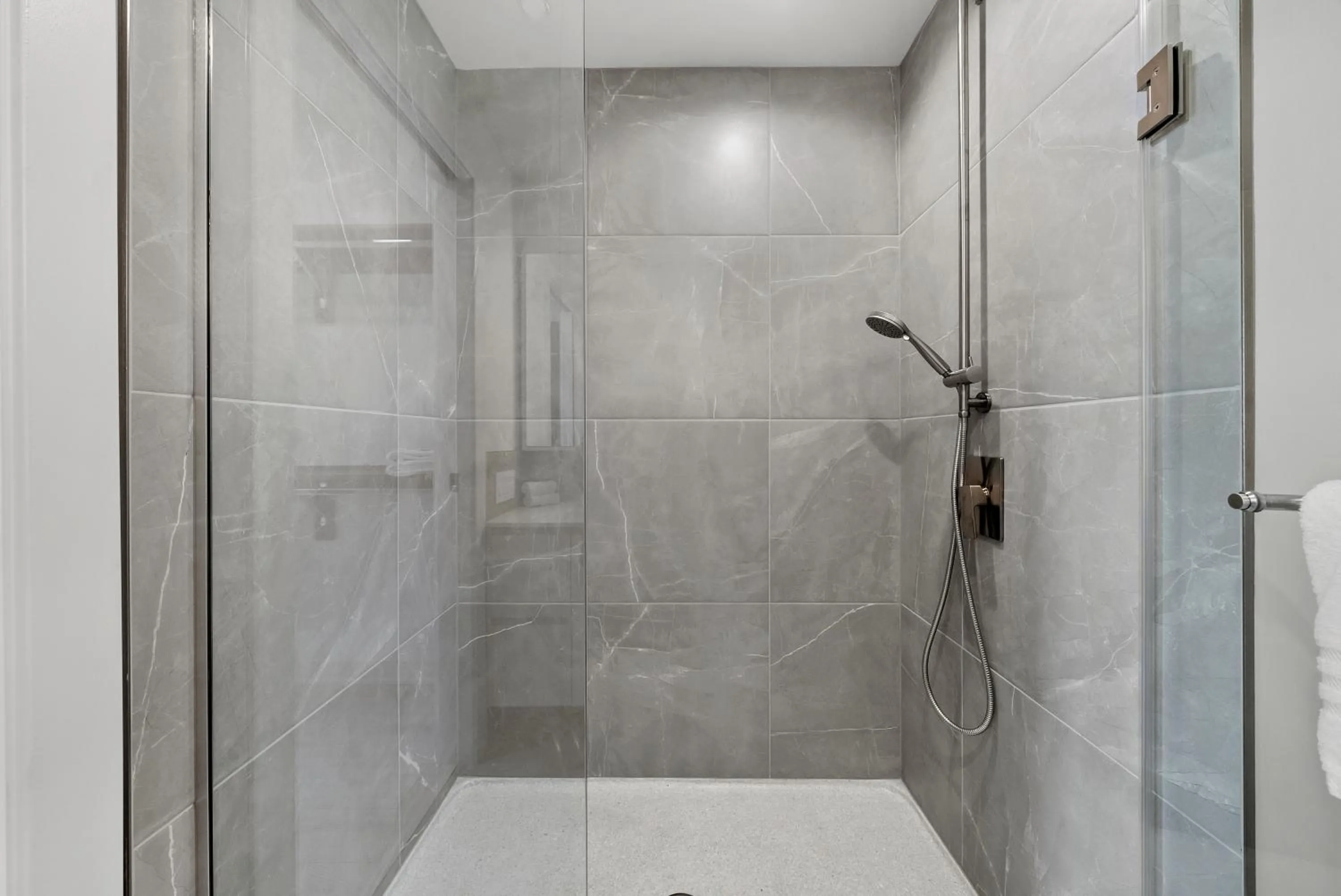 Level Chicago Fulton Market