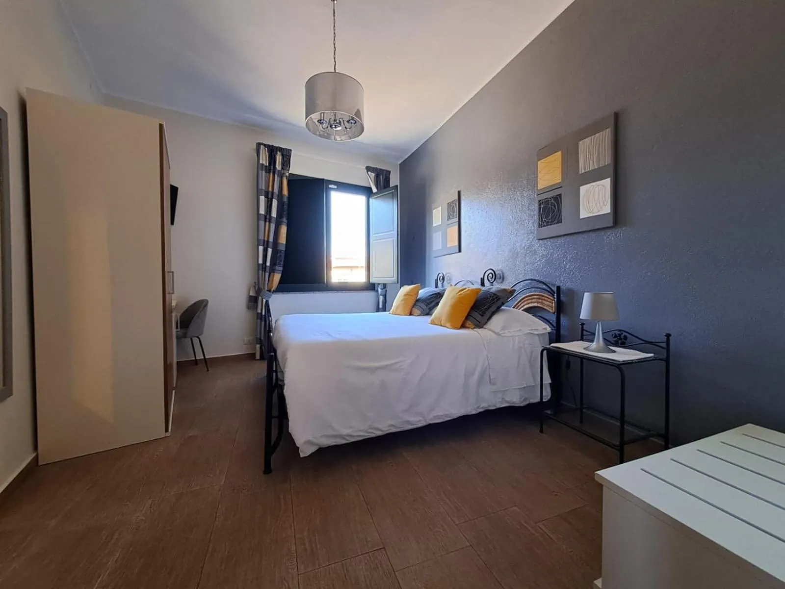 Photo of the whole room, Bed in B&B Domu Mea