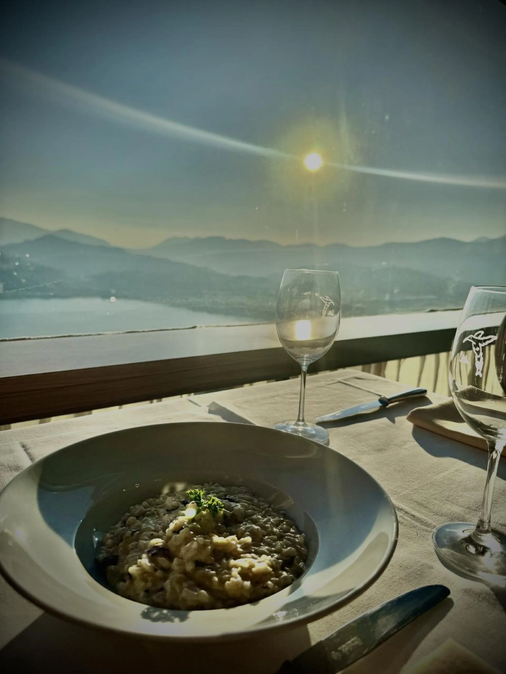 Restaurant/places to eat in Hotel Colibrì