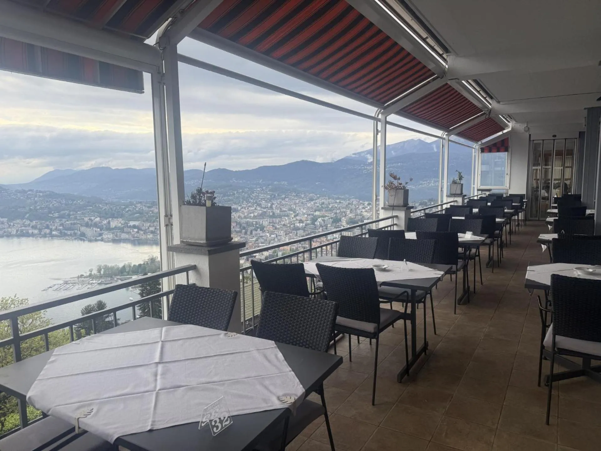 Restaurant/places to eat in Hotel Colibrì