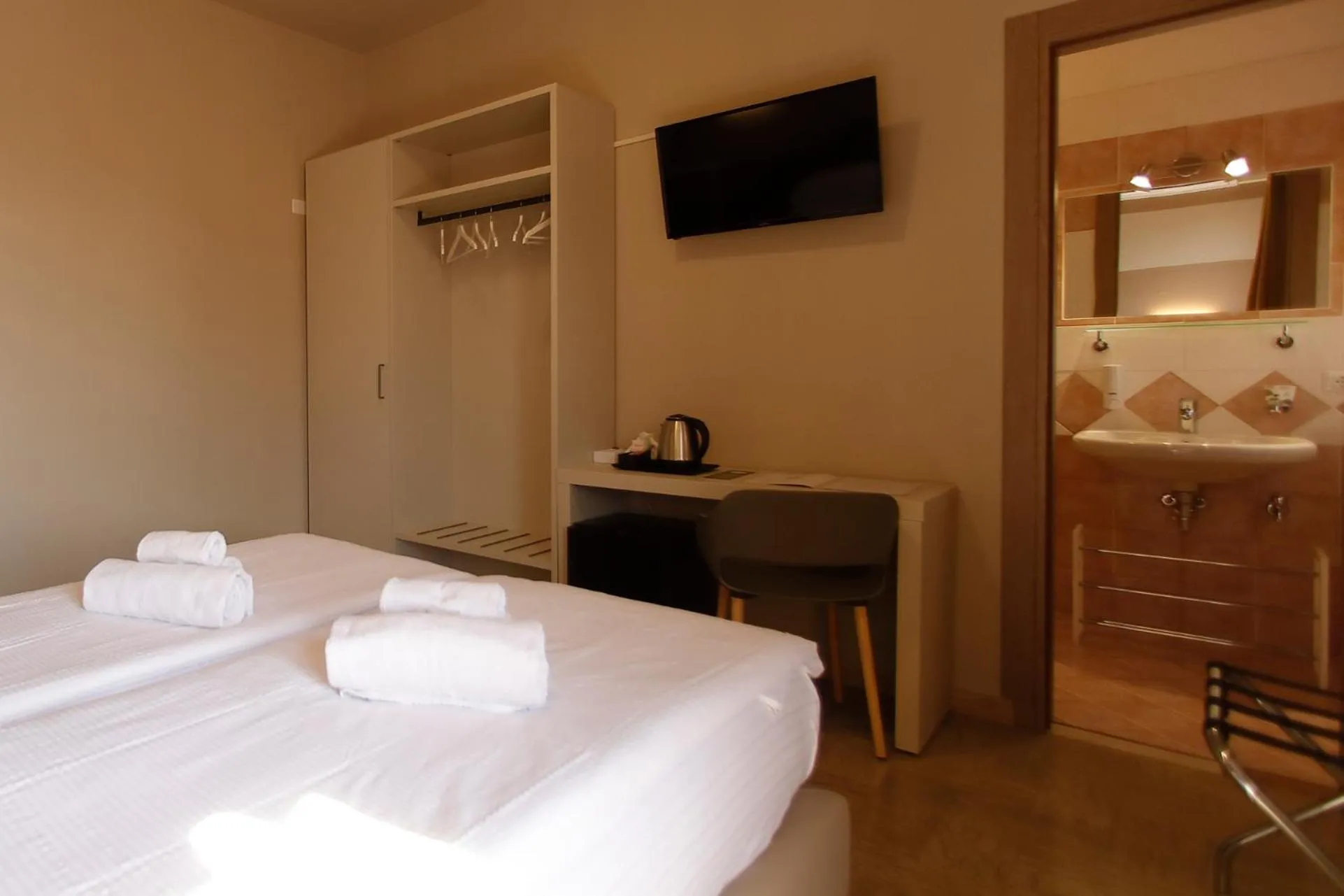 Bed in Hotel Primavera