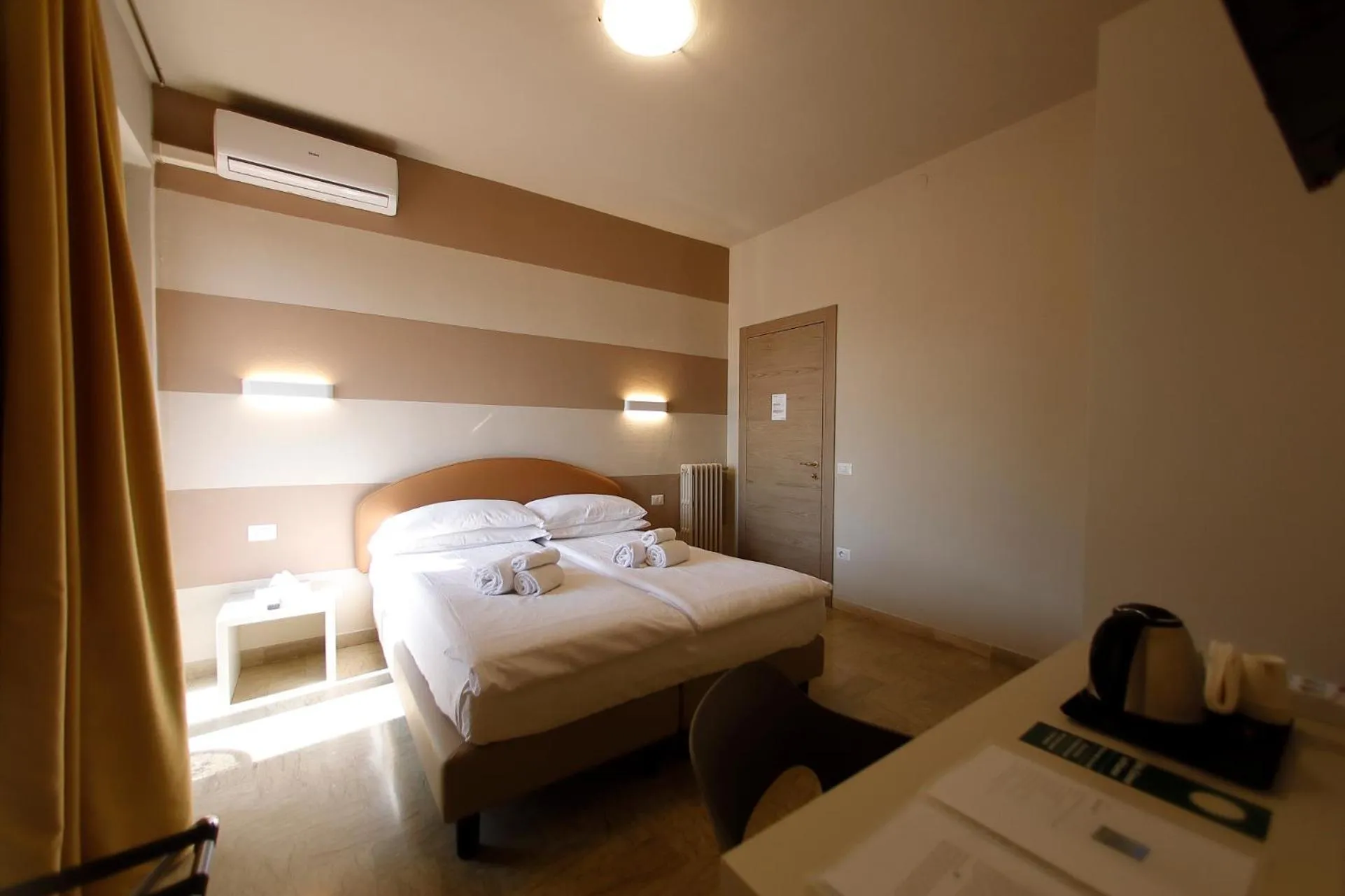 Bed in Hotel Primavera