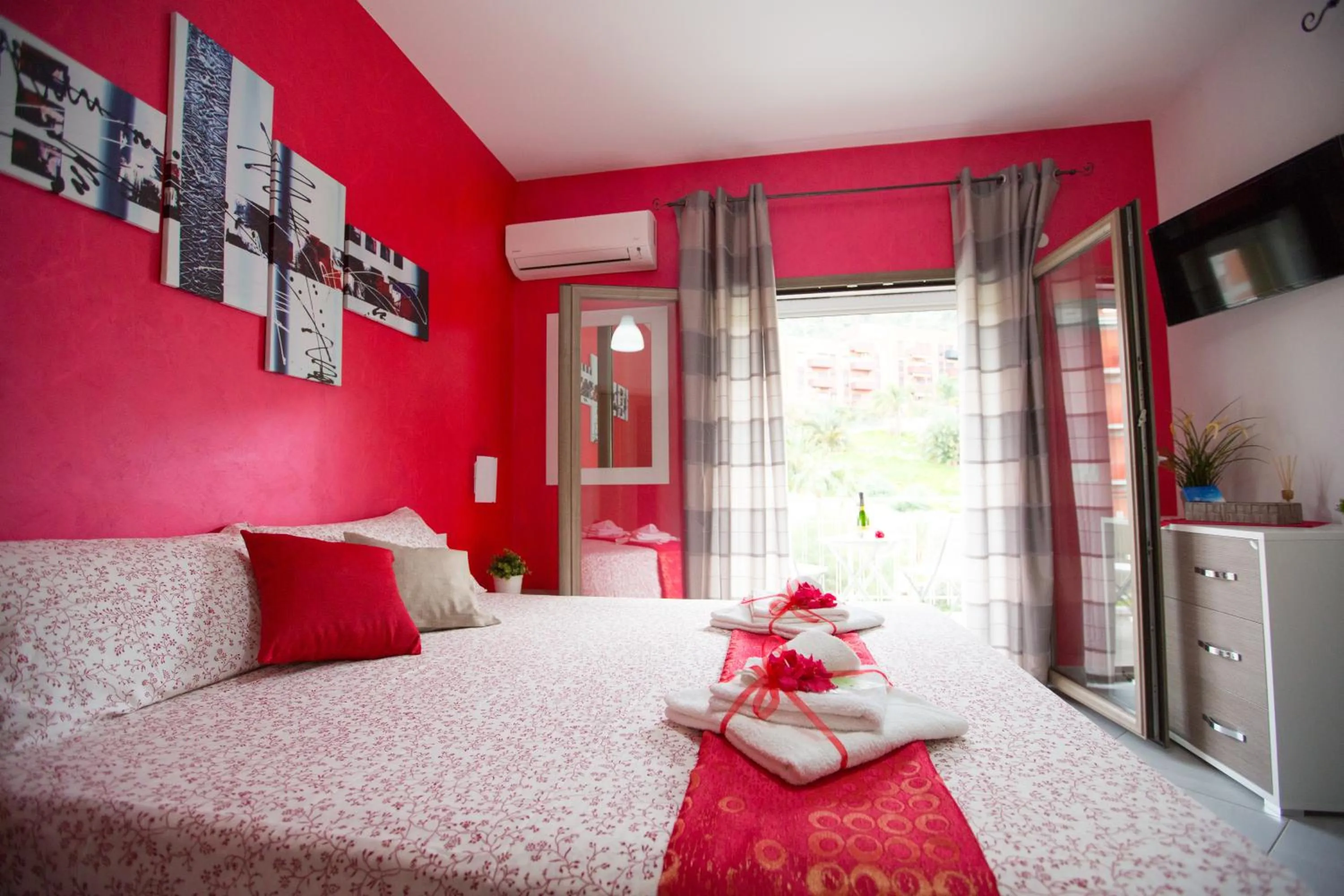 Decorative detail, Bed in B&B Pepito