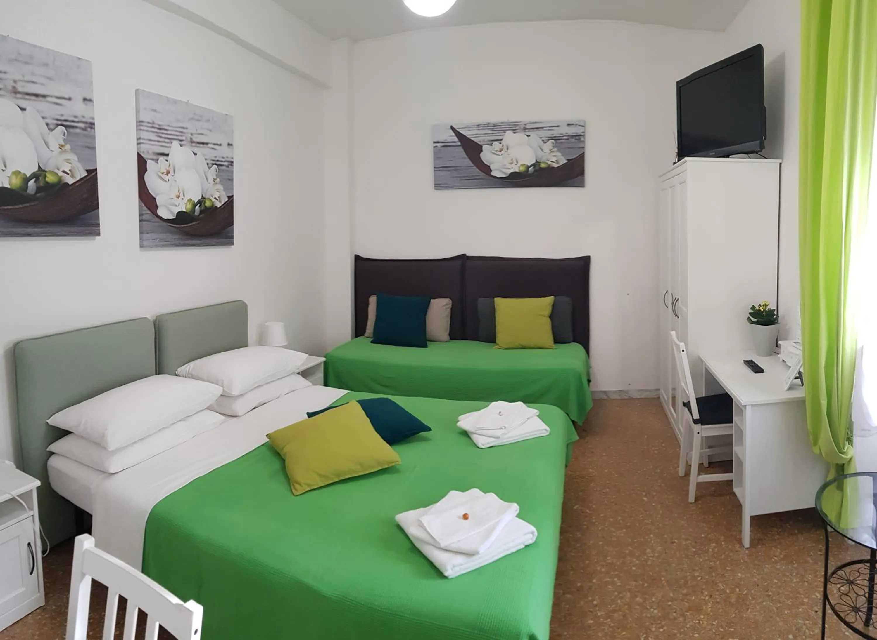 Bed in Rose Antiche Vatican B&B