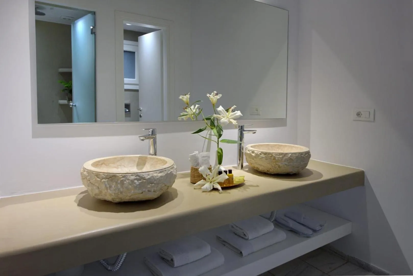 Bathroom in AC Village Christoulis