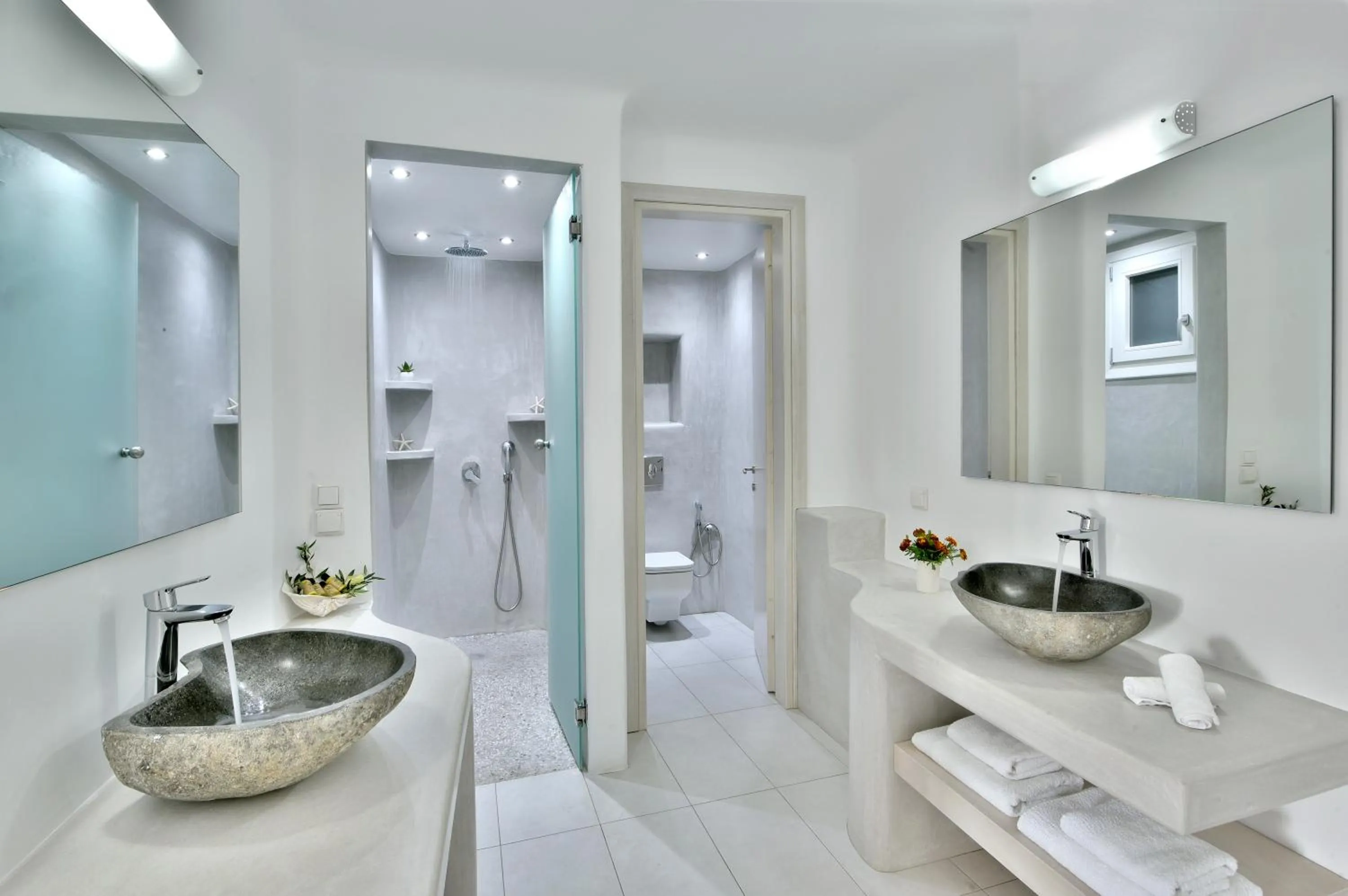 Bathroom in AC Village Christoulis