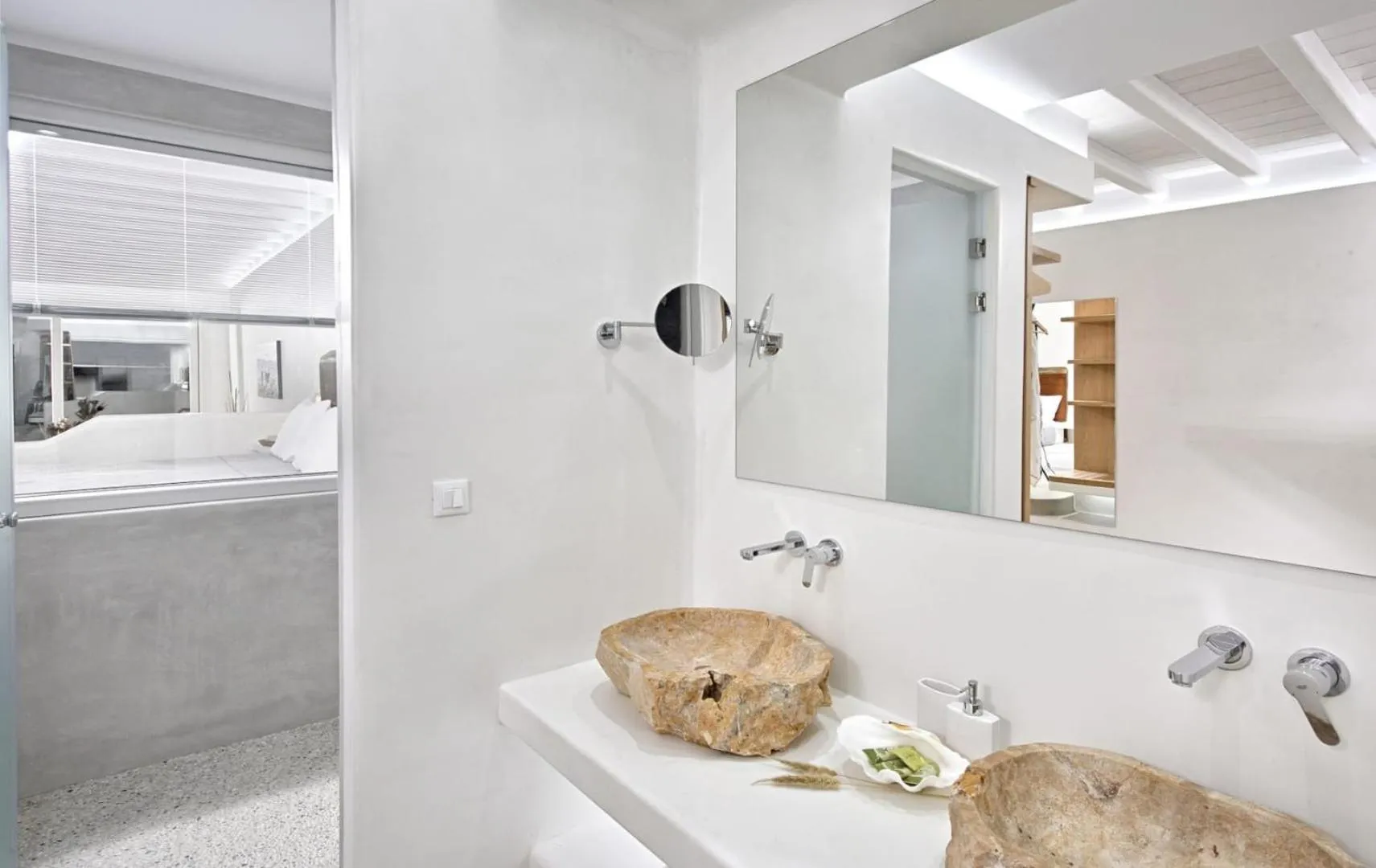 Bathroom in AC Village Christoulis