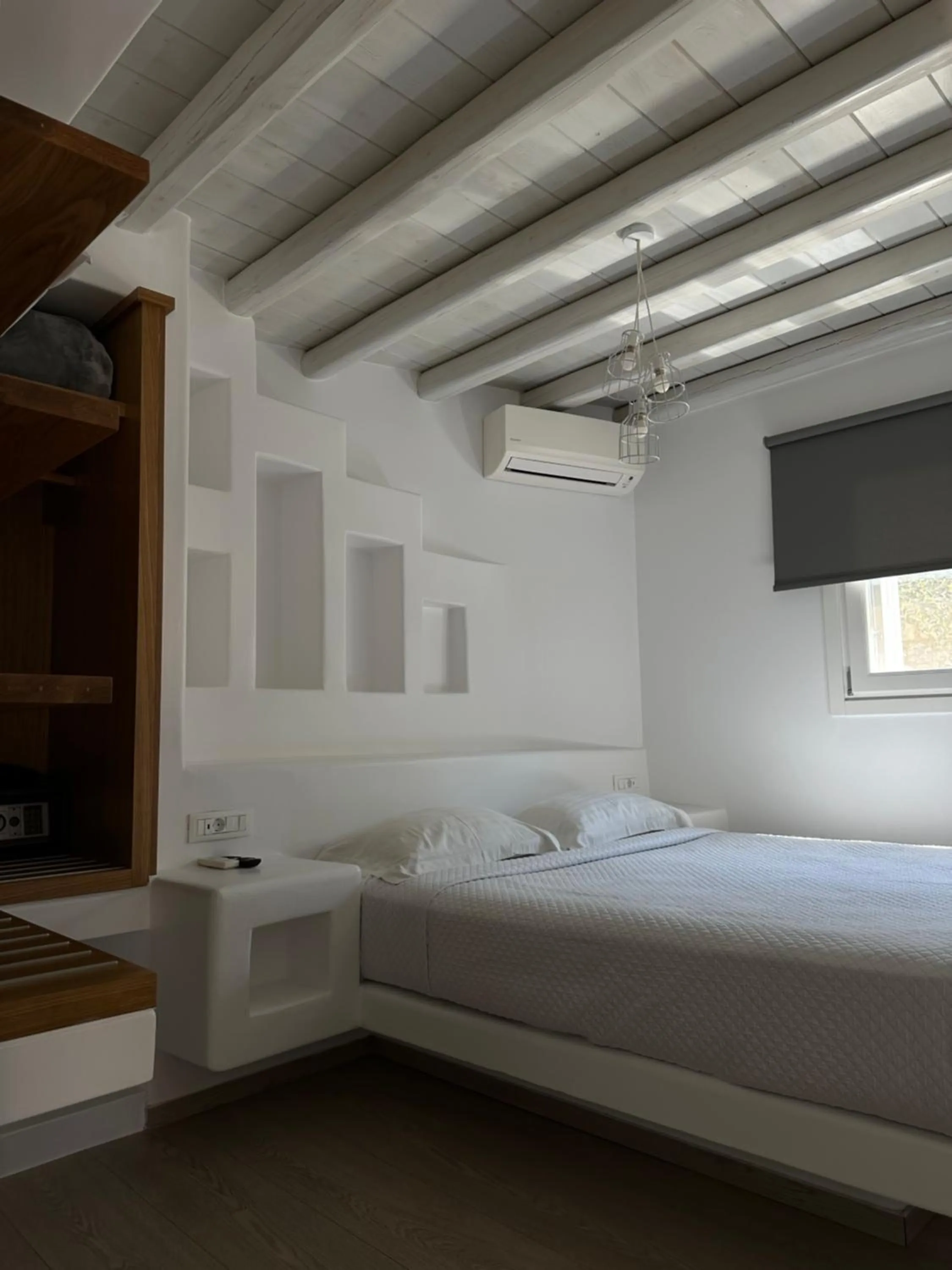 Bed in AC Village Christoulis