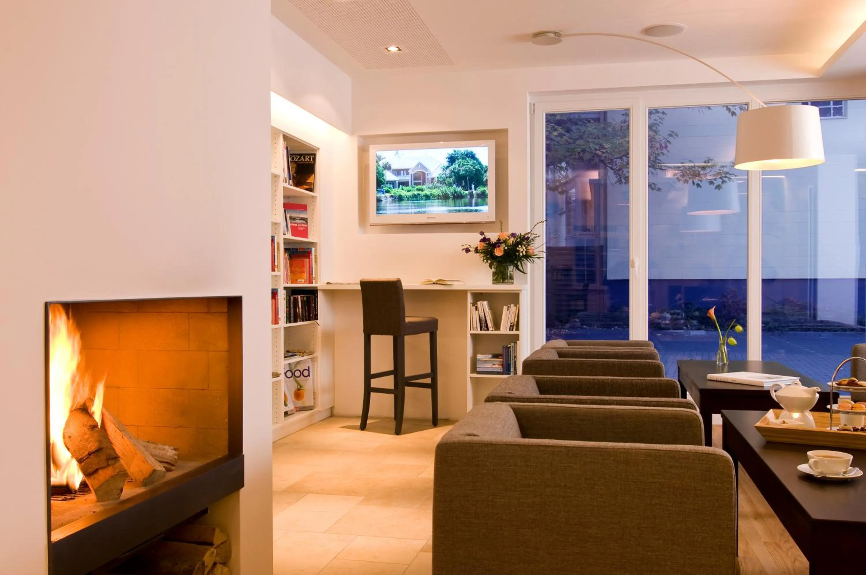 Communal lounge/ TV room in Baurs Park