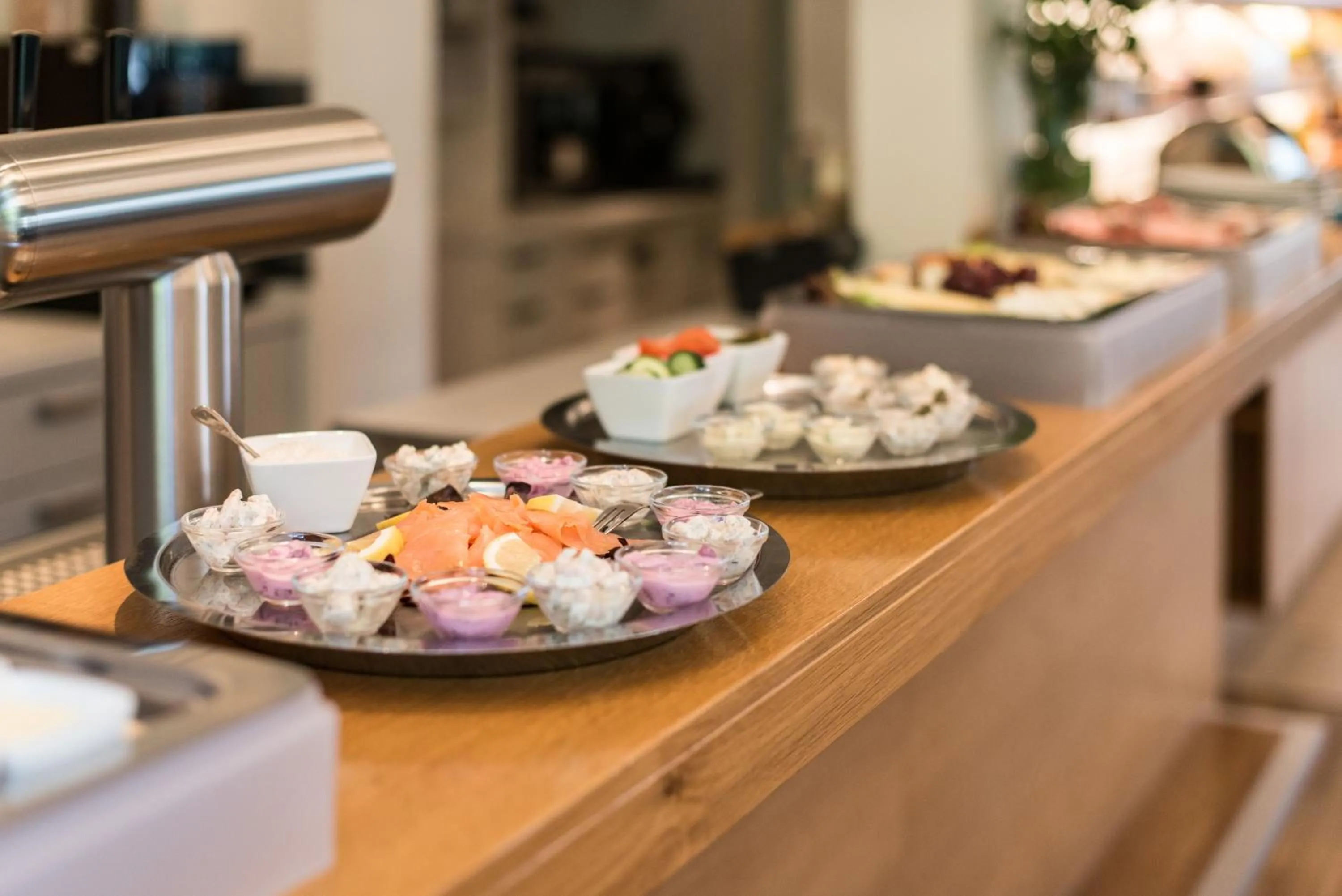 Buffet breakfast in Baurs Park