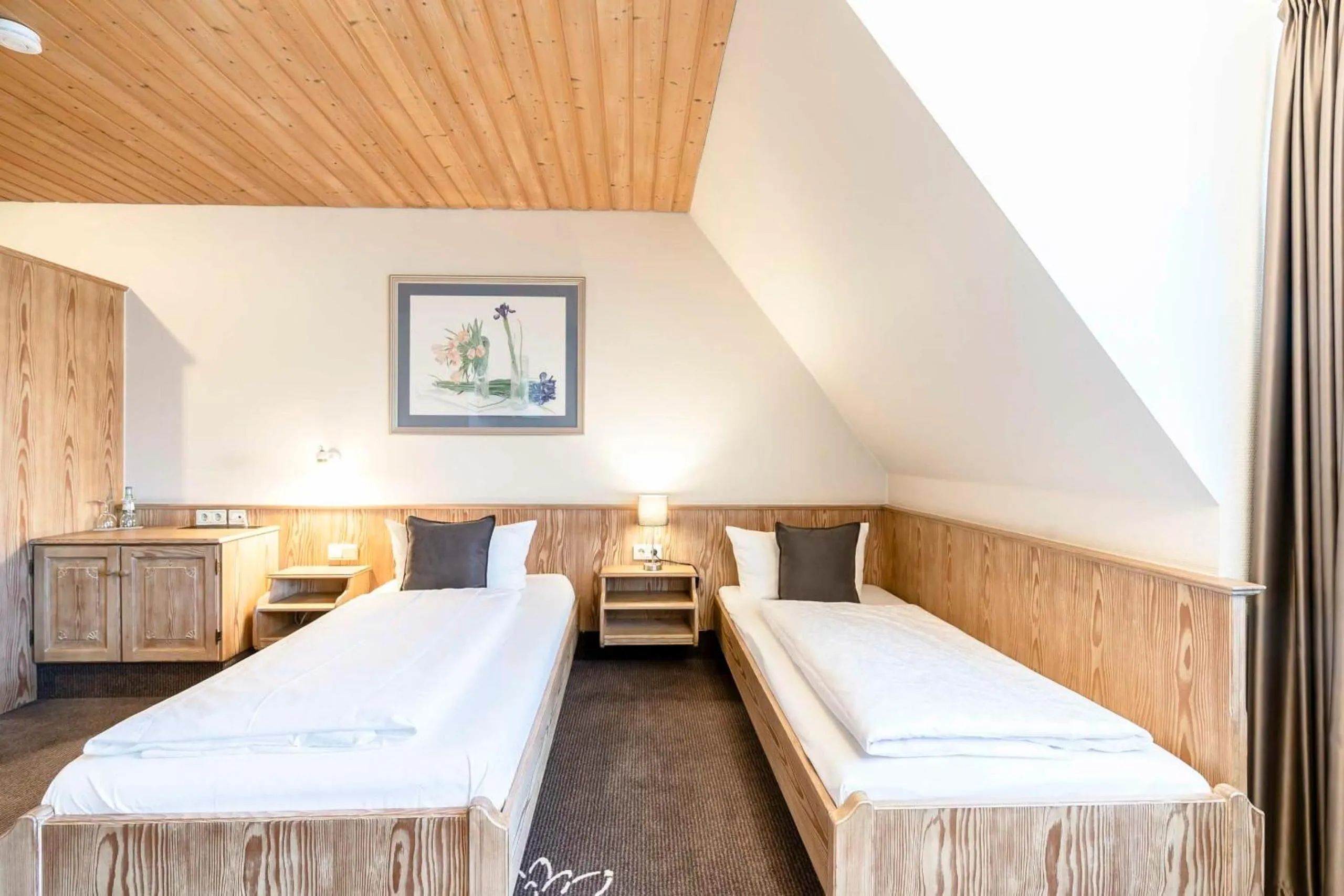 Photo of the whole room, Bed in Hotel in den Herrnwiesen