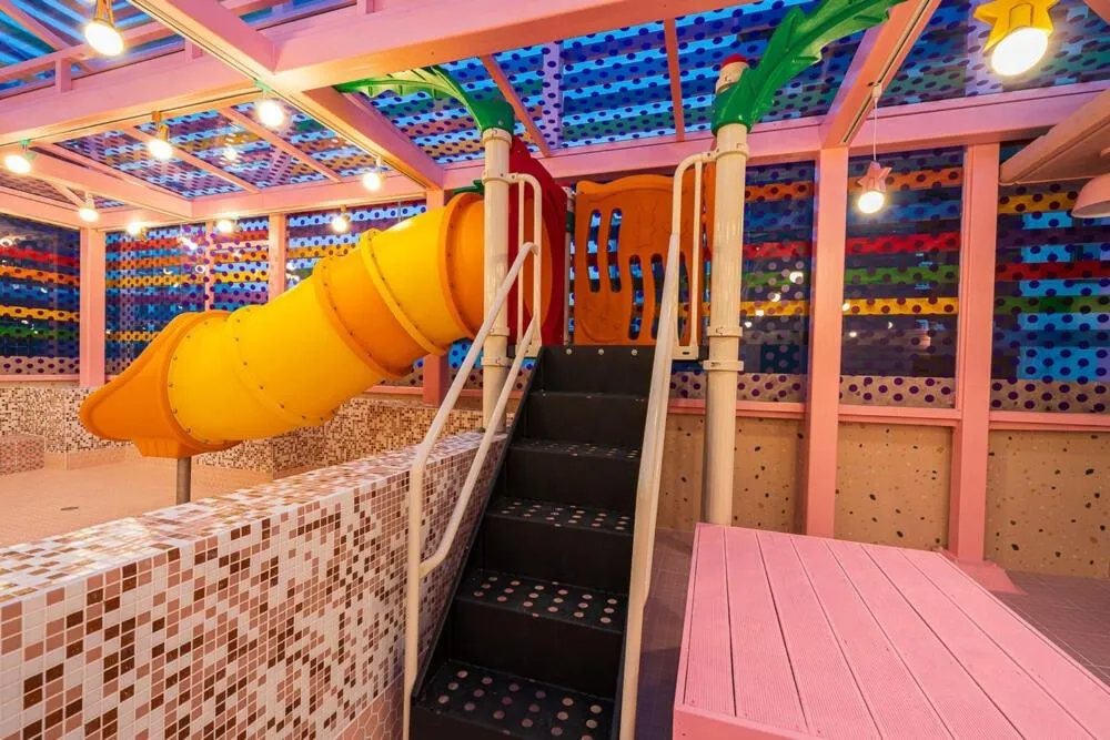 Aqua park in Jangyu Almond Kids Hotel