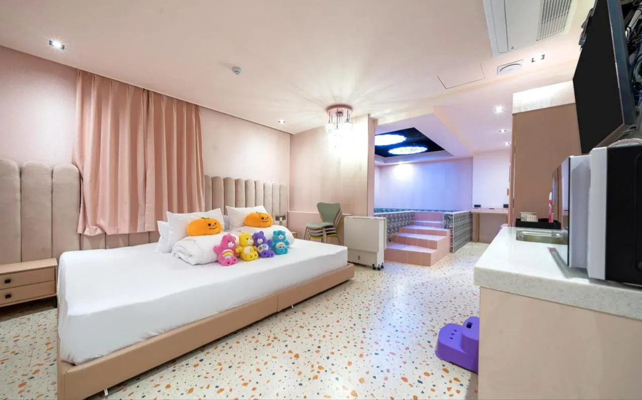Photo of the whole room, Bed in Jangyu Almond Kids Hotel