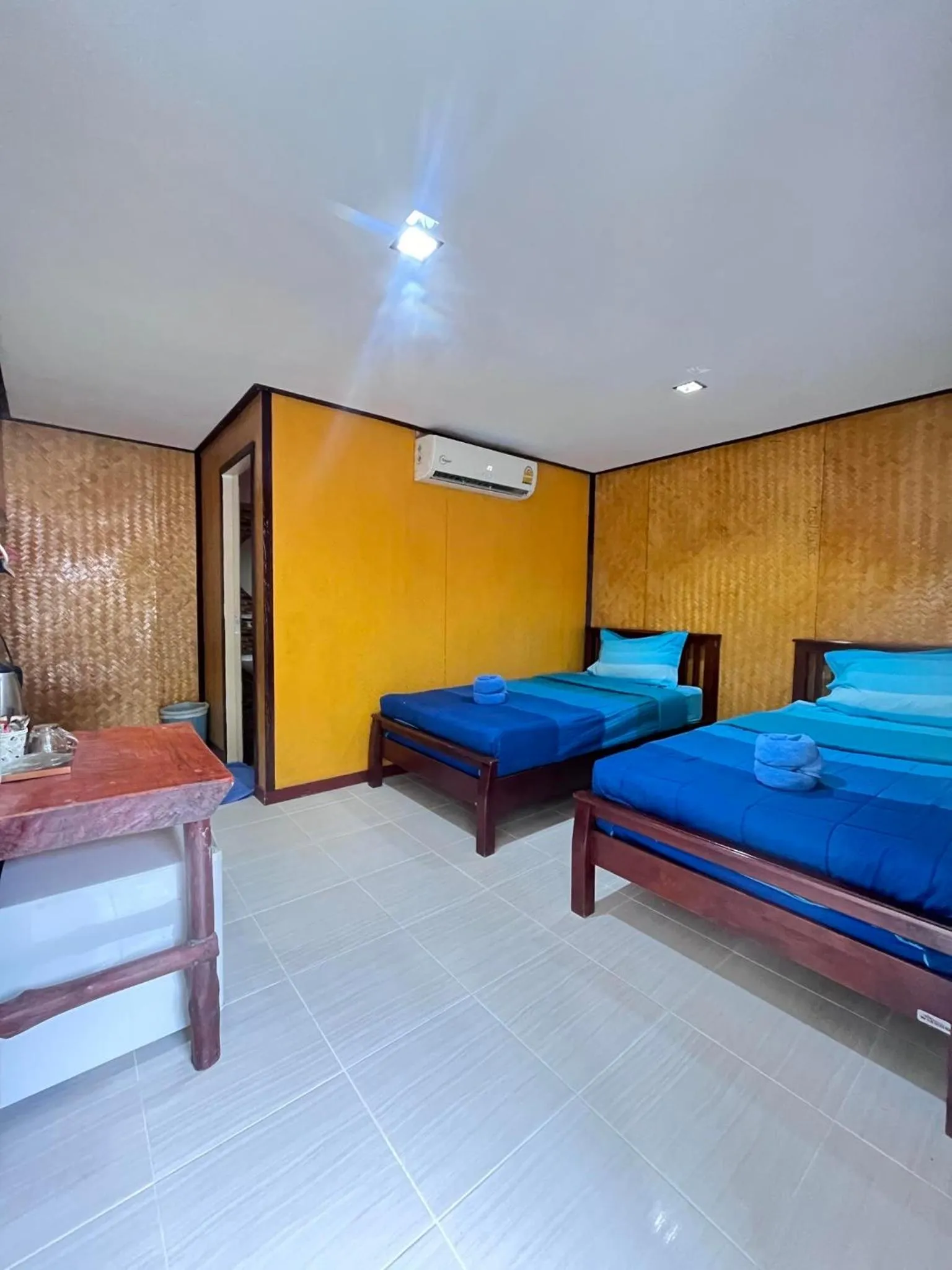 Photo of the whole room, Bed in View Garden Resort