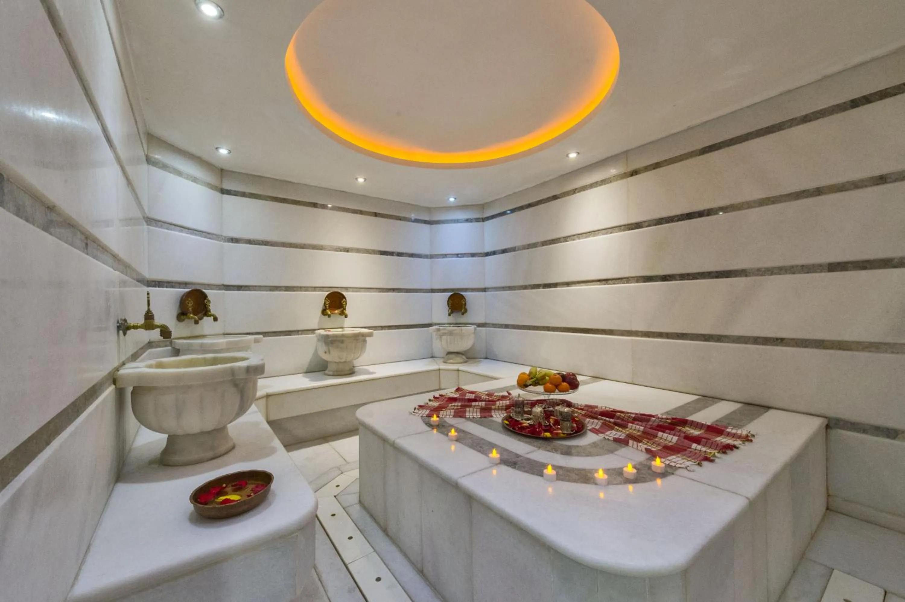 Sauna in Darkmen Hotel 2