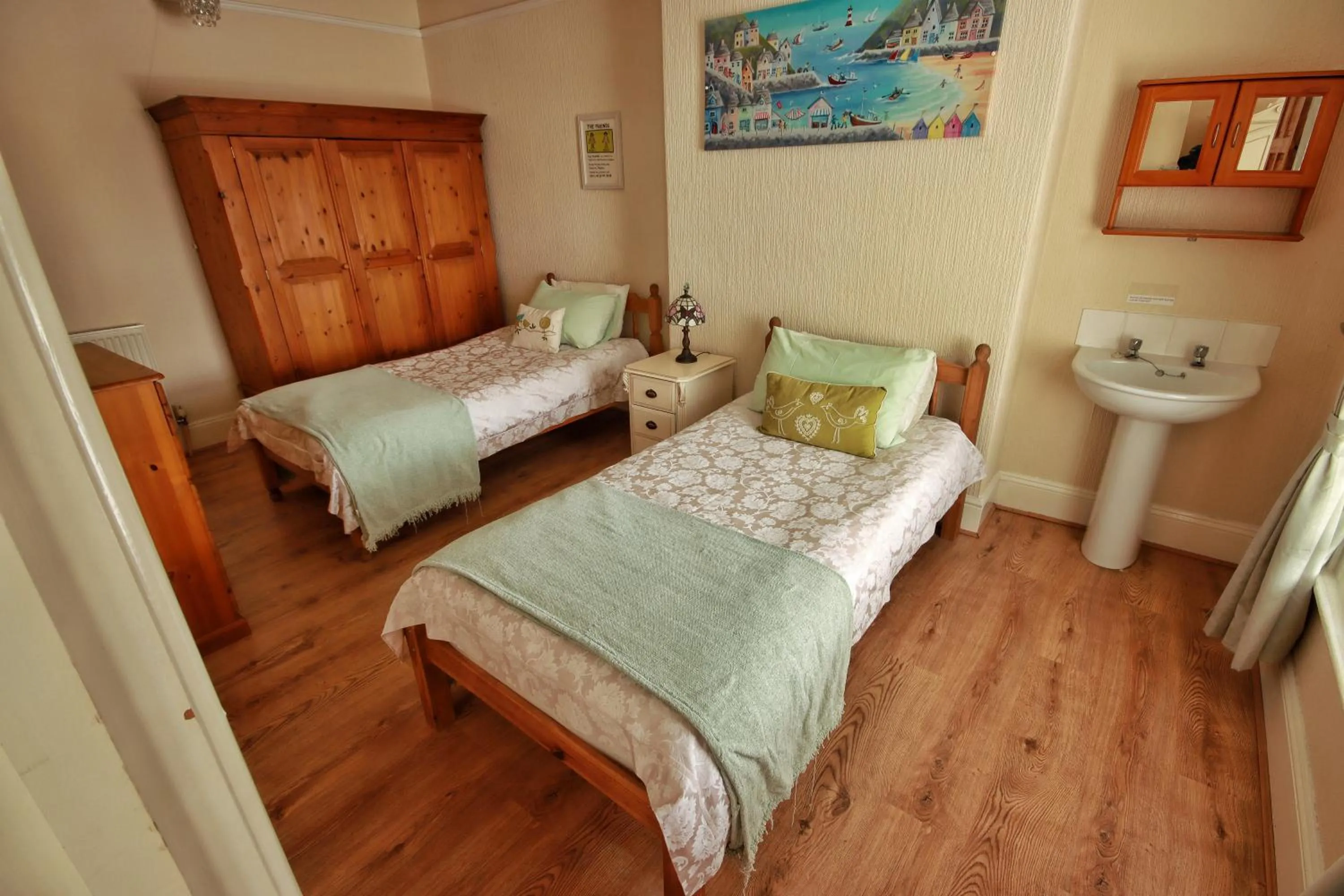 Bed in Beaches Guesthouse