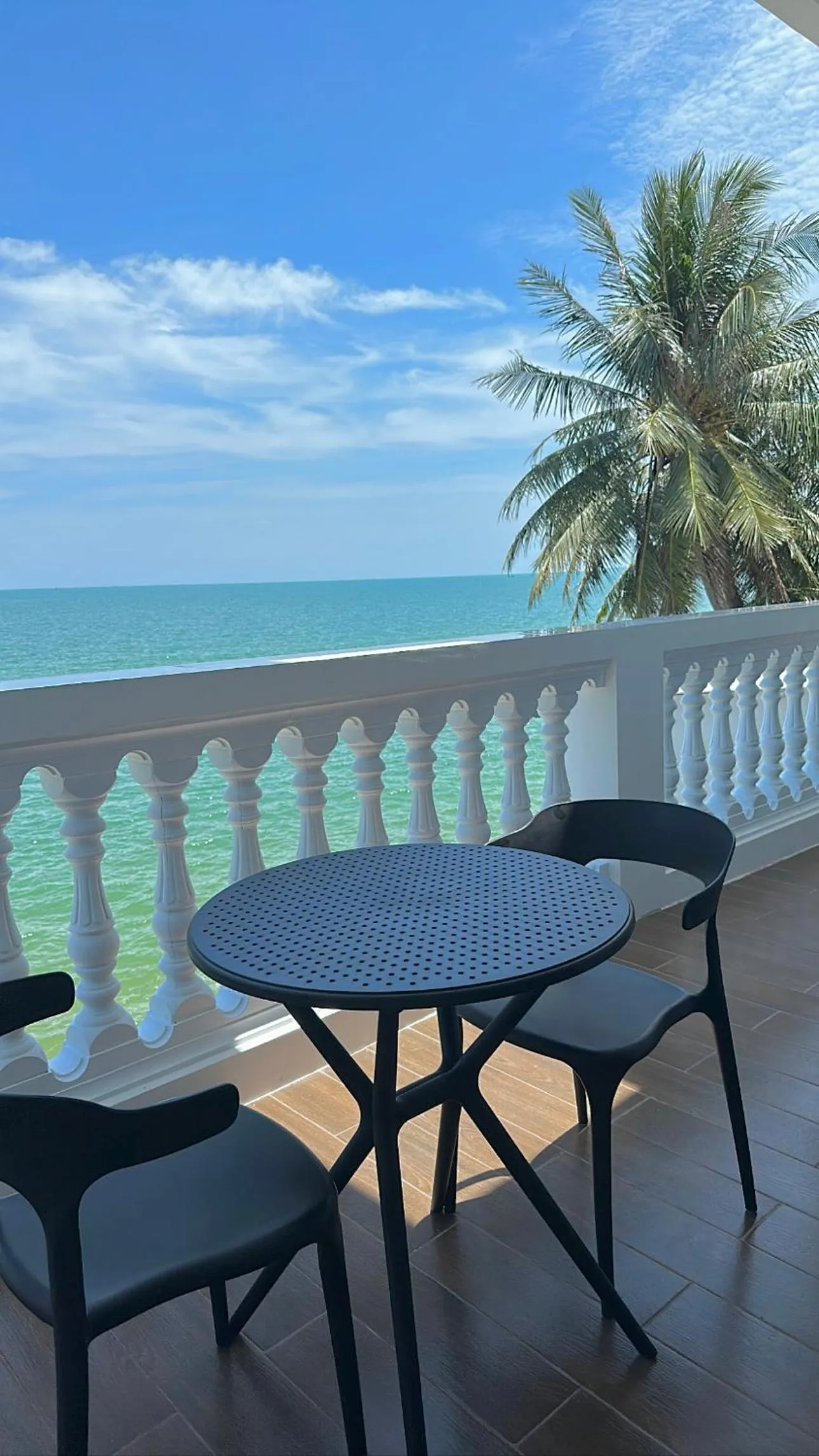 Mien Trung Beach House Phu Quoc