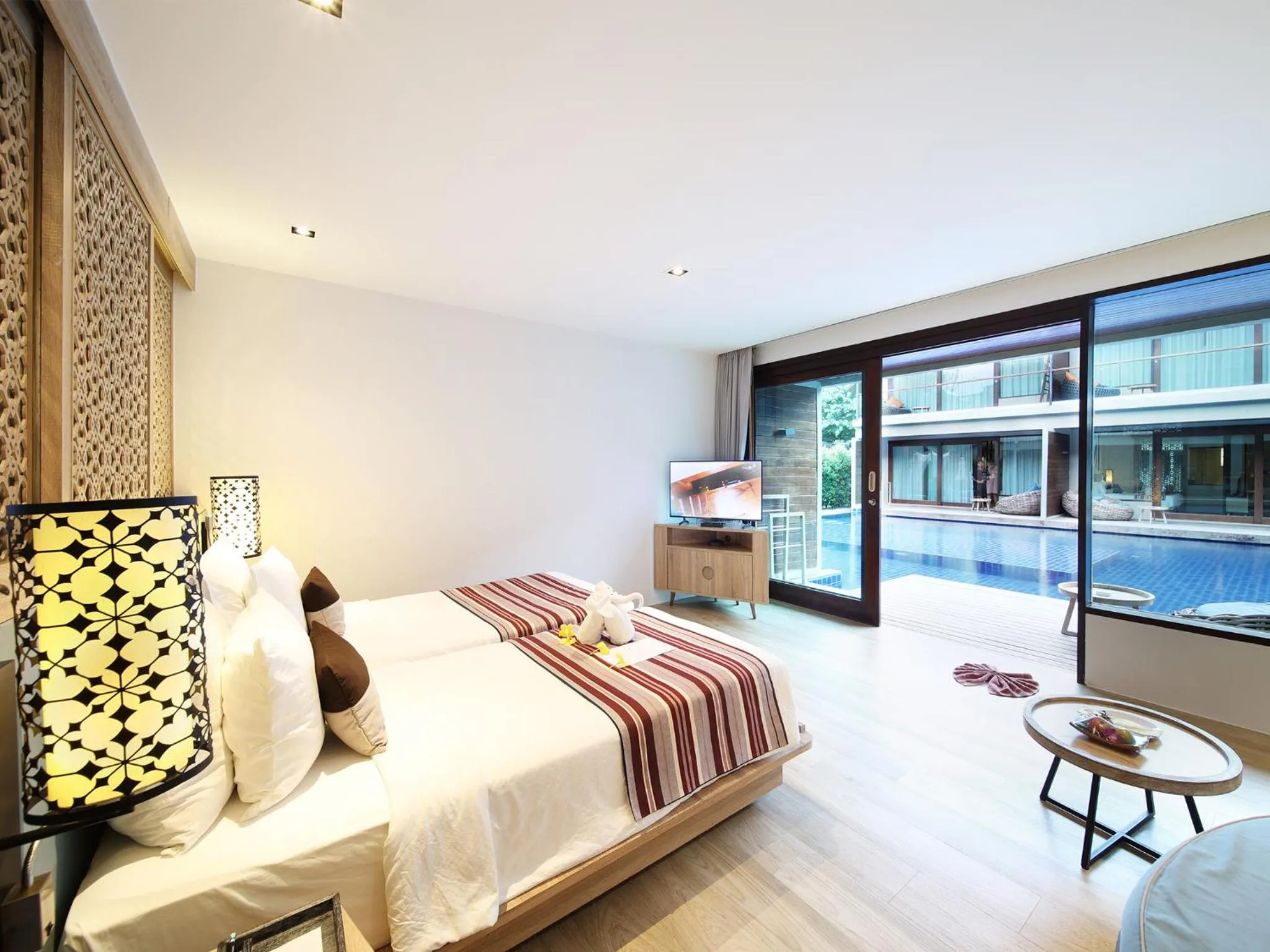 Bed in AKIRA Lipe Resort