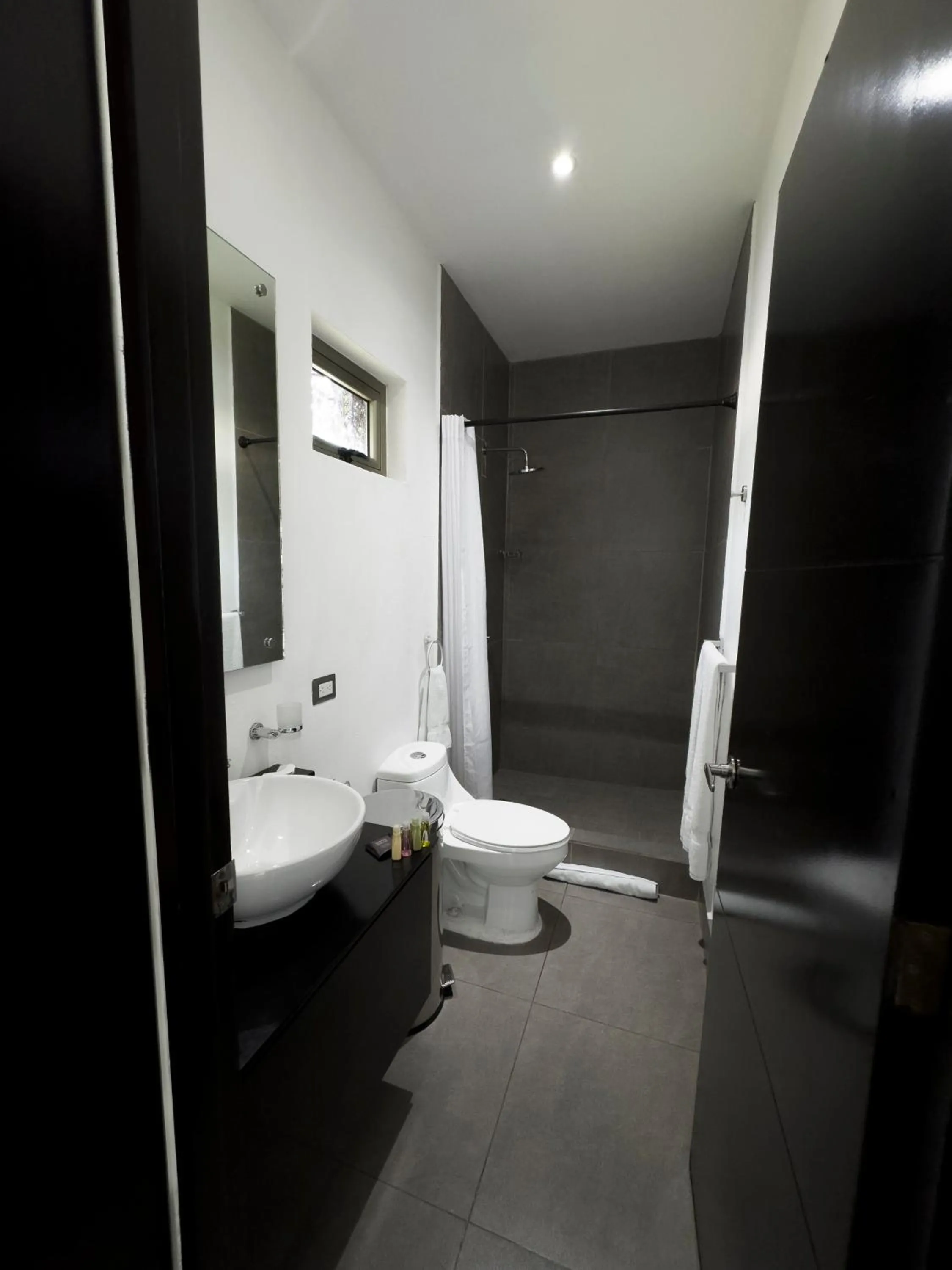 One-Bedroom Apartment in Cardedeu Residence Lago de Coatepeque