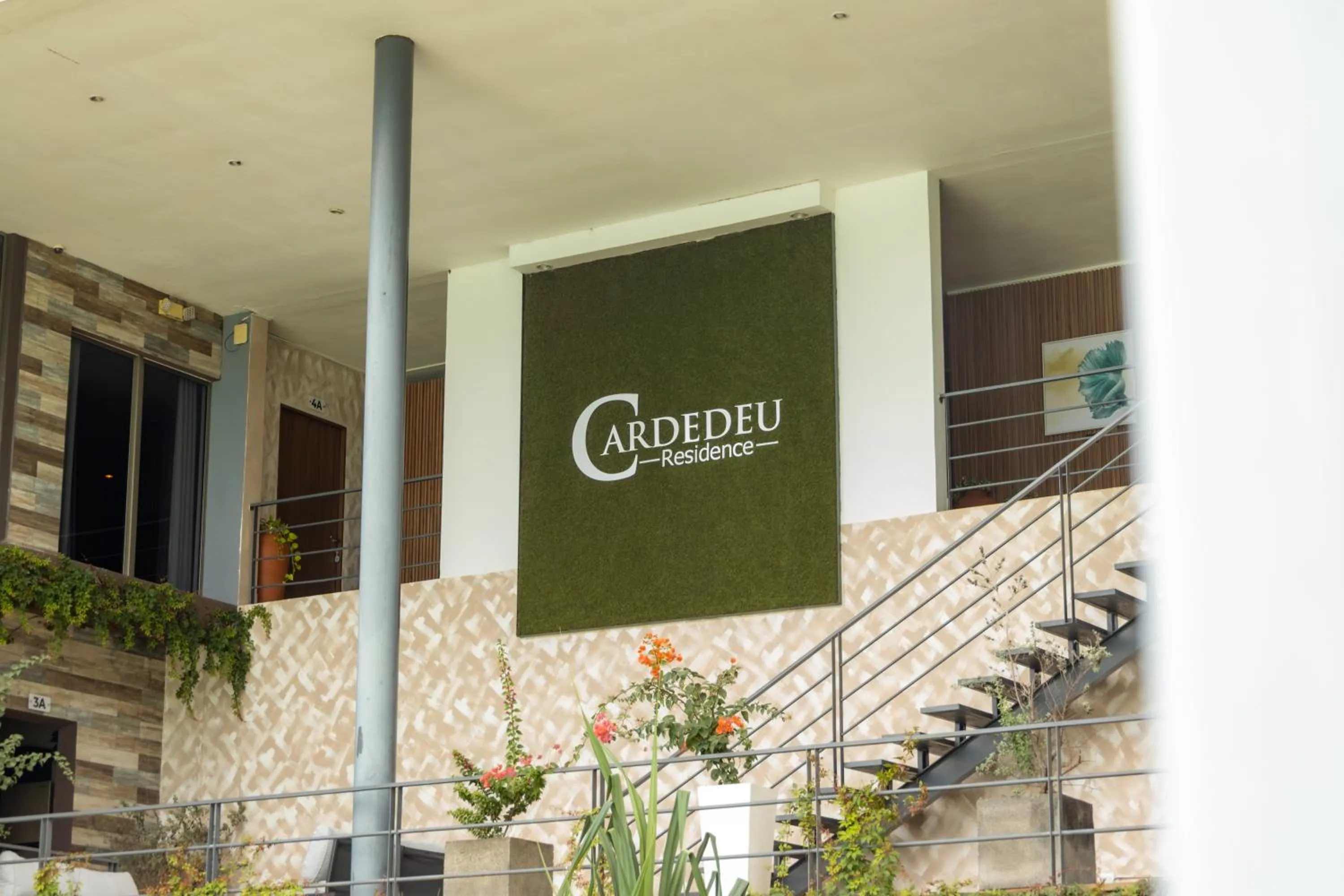 Property logo or sign in Cardedeu Residence Lago de Coatepeque