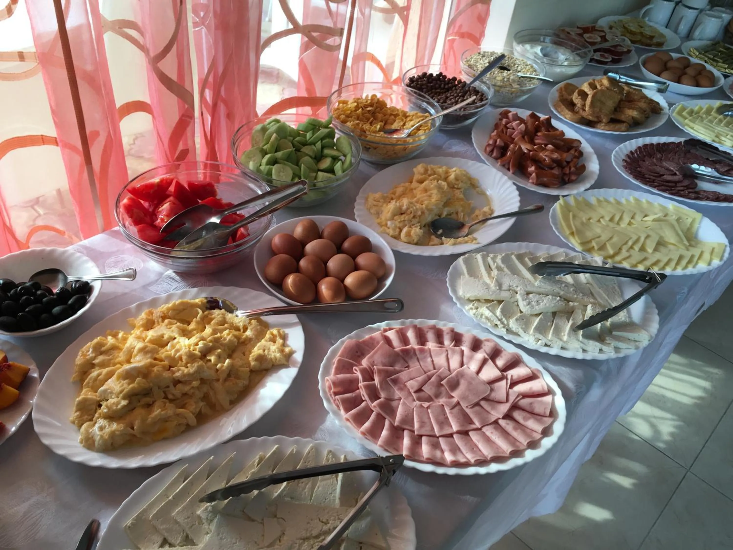 Breakfast in Beatris Family House