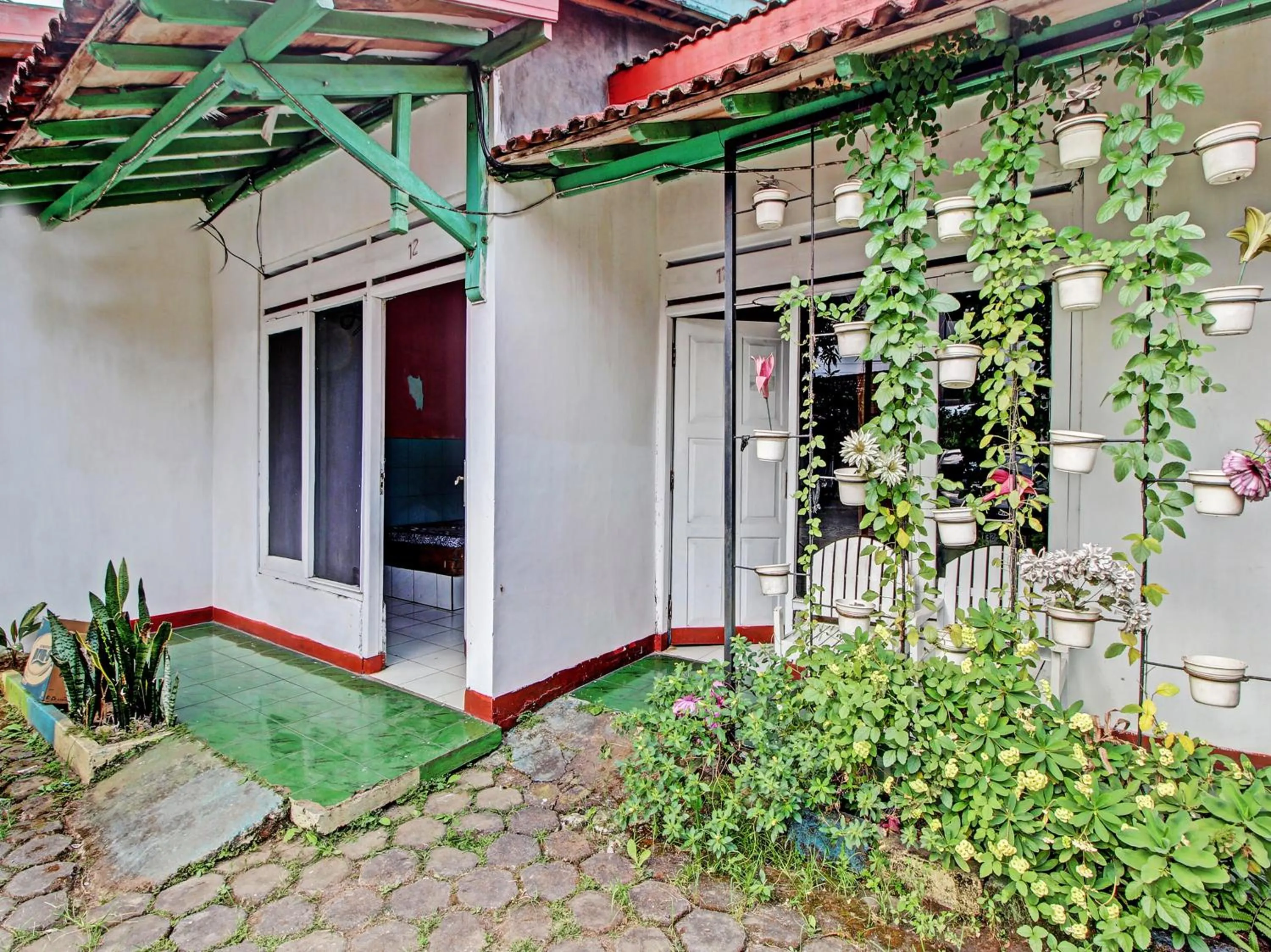 Lobby or reception in Hotel O 4 Saudara Hotel