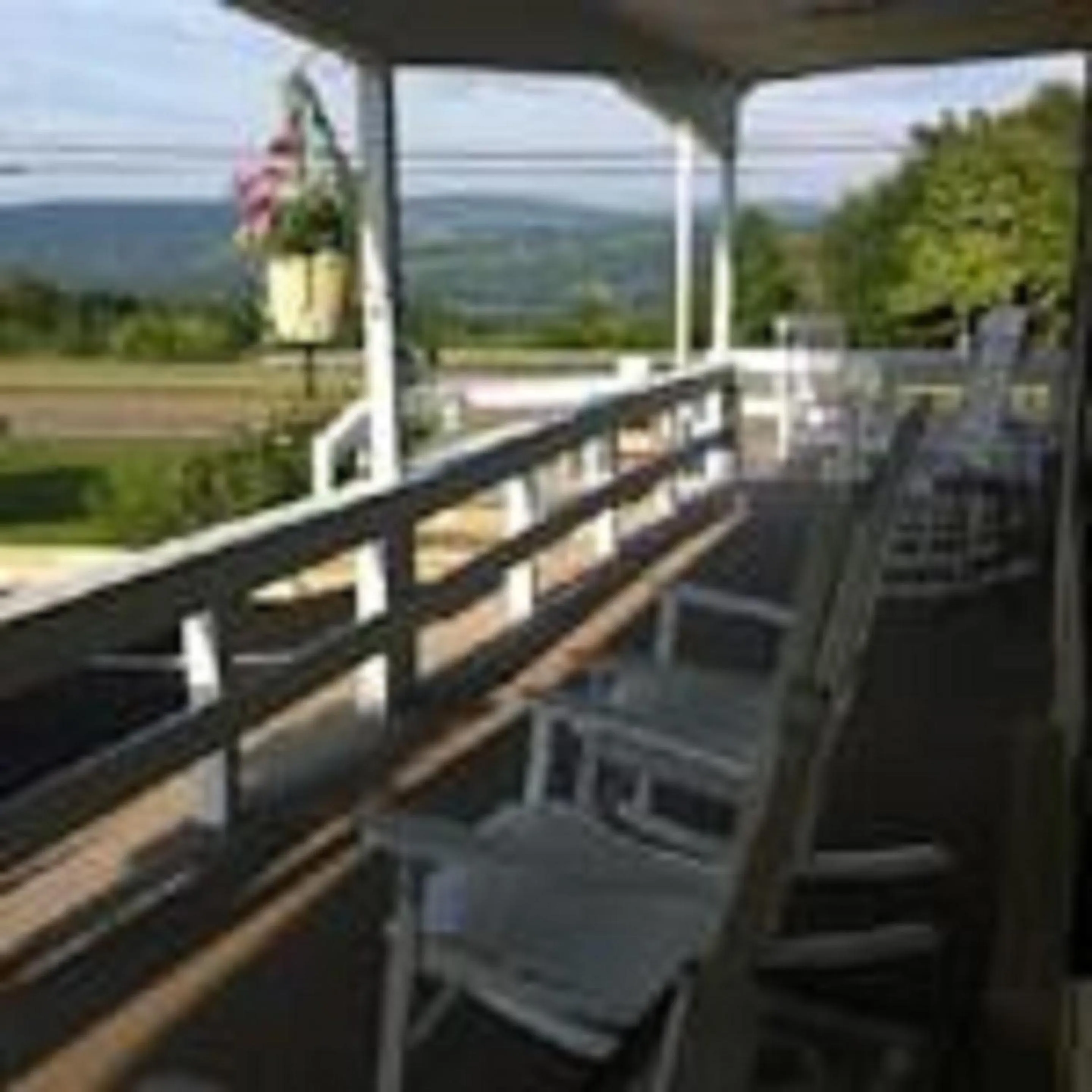 Balcony/Terrace in Longhouse Lodge Motel
