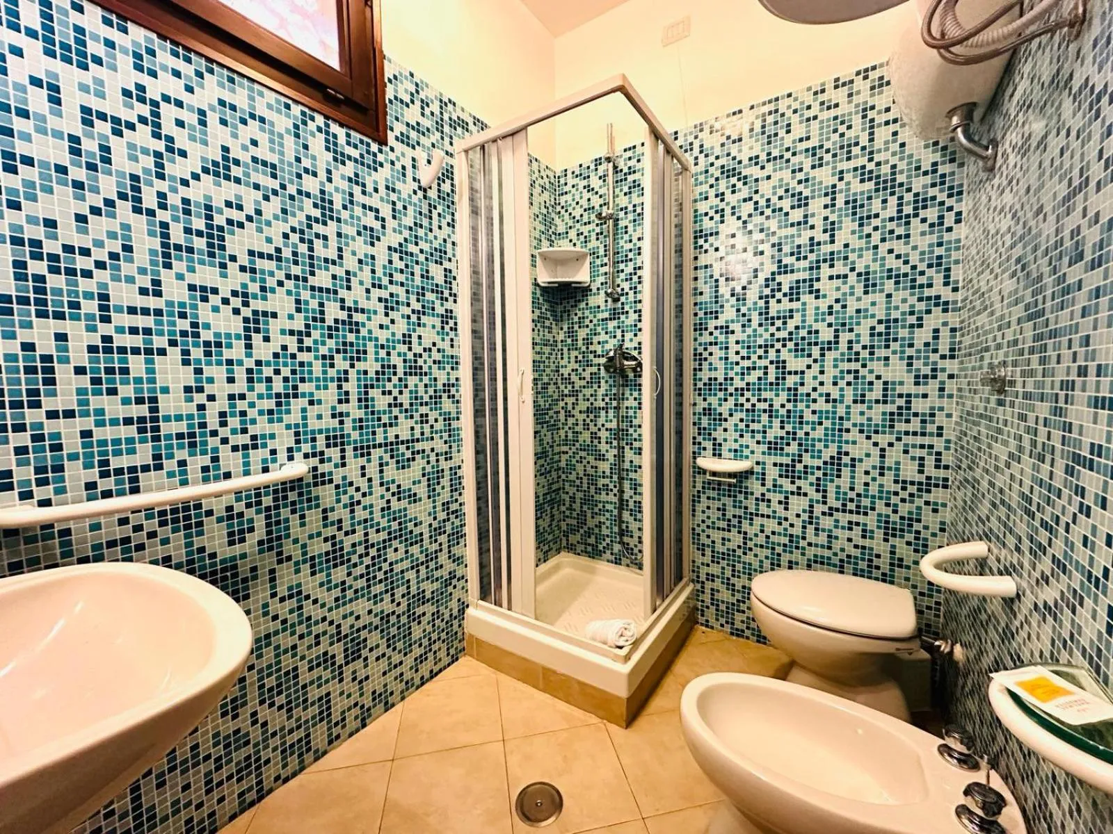 Shower in Residence Hotel La Pelosetta