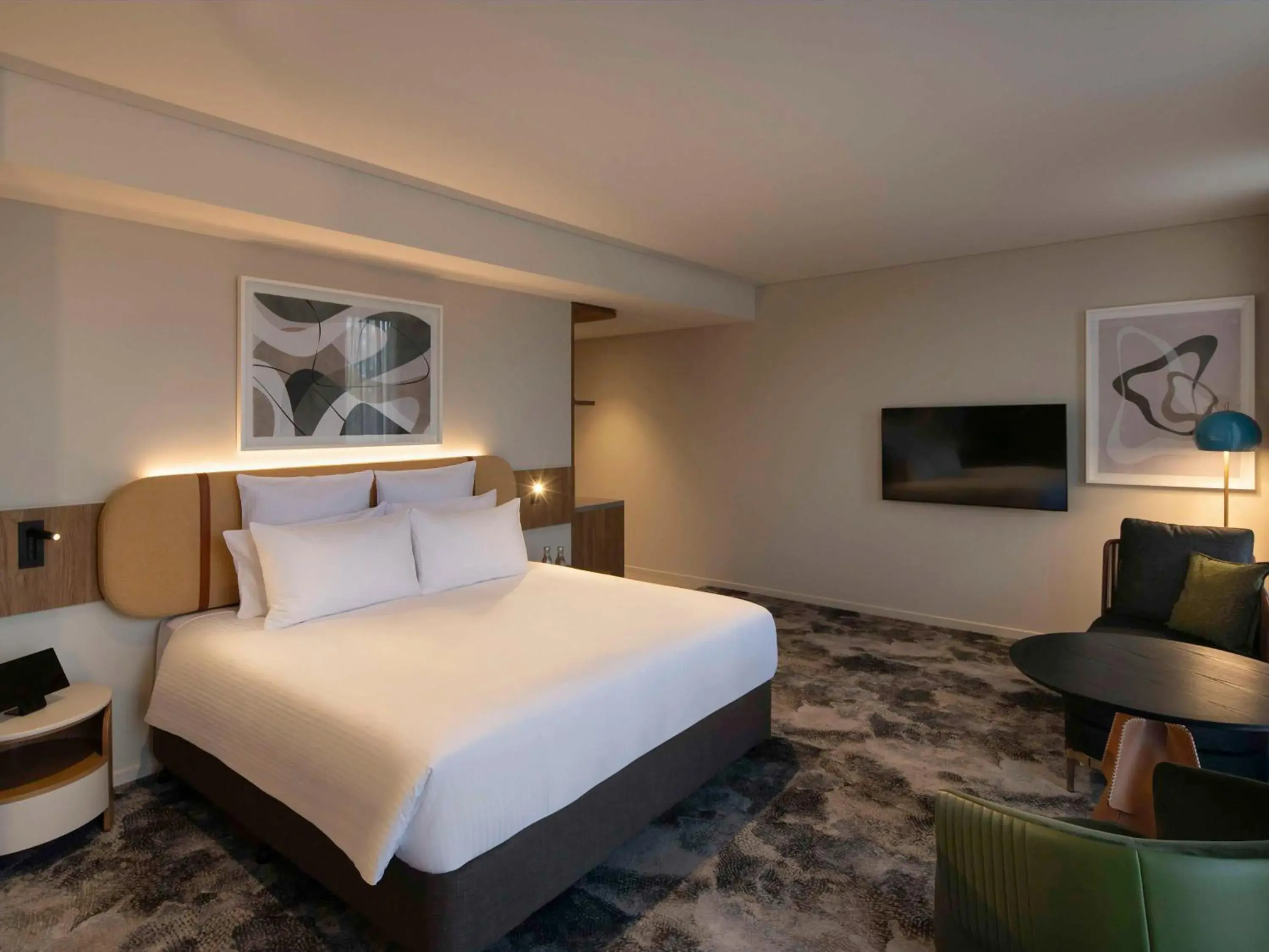 Superior King Room in Pullman Sydney Penrith Superior King Room in Pullman Sydney Penrith