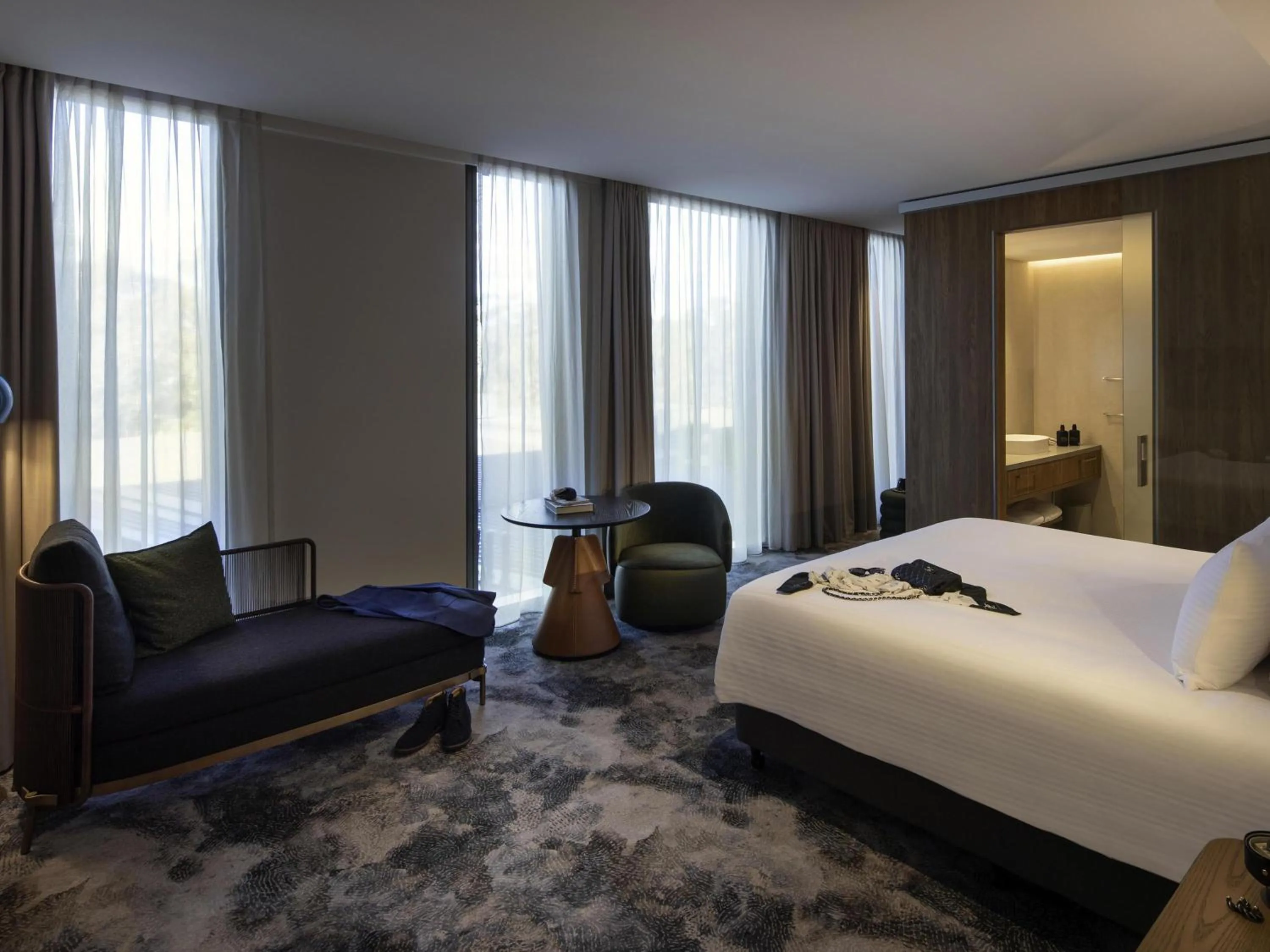 Bedroom, Bed in Pullman Sydney Penrith