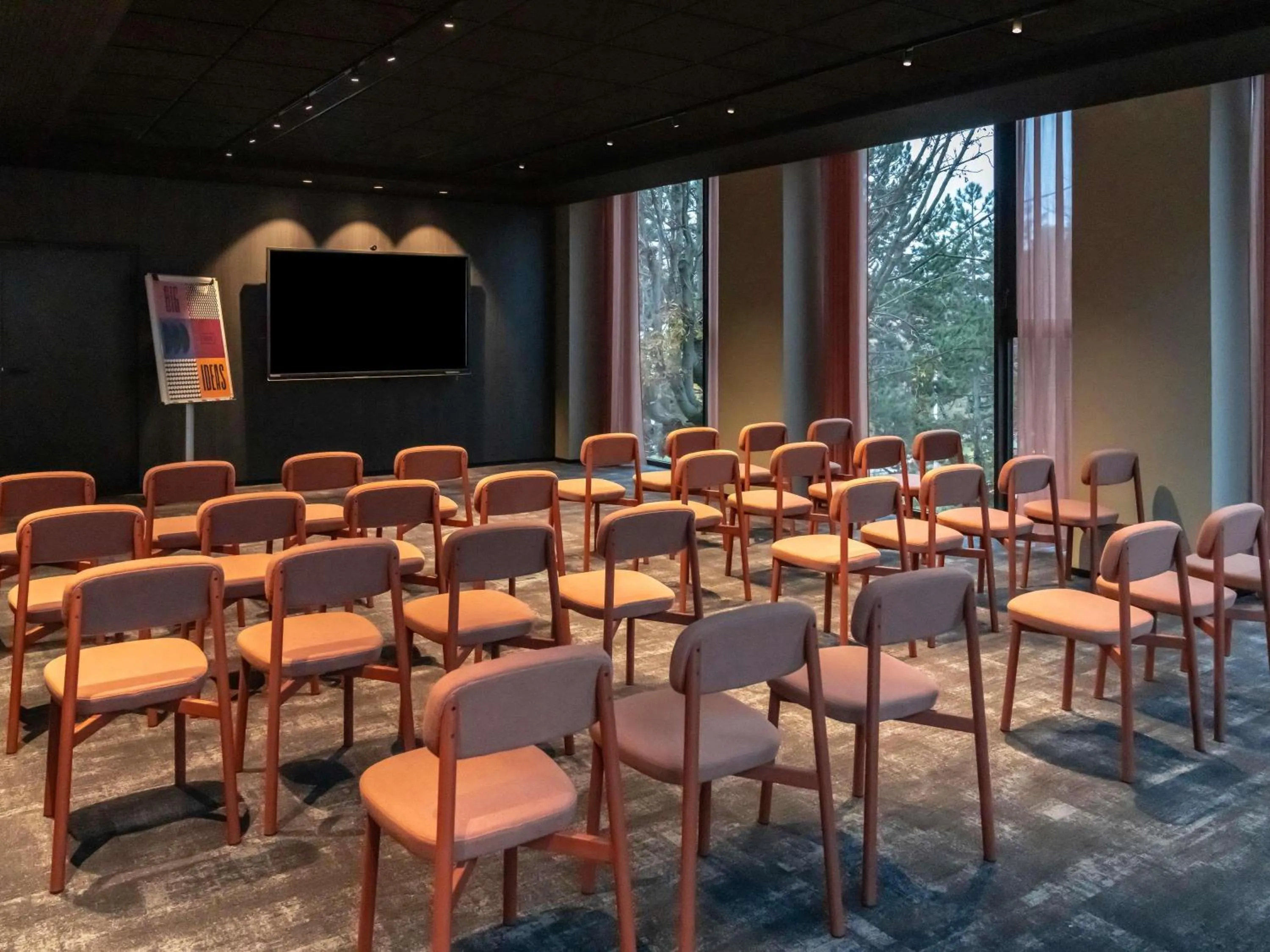 Meeting/conference room in TRIBE Lyon Croix Rousse