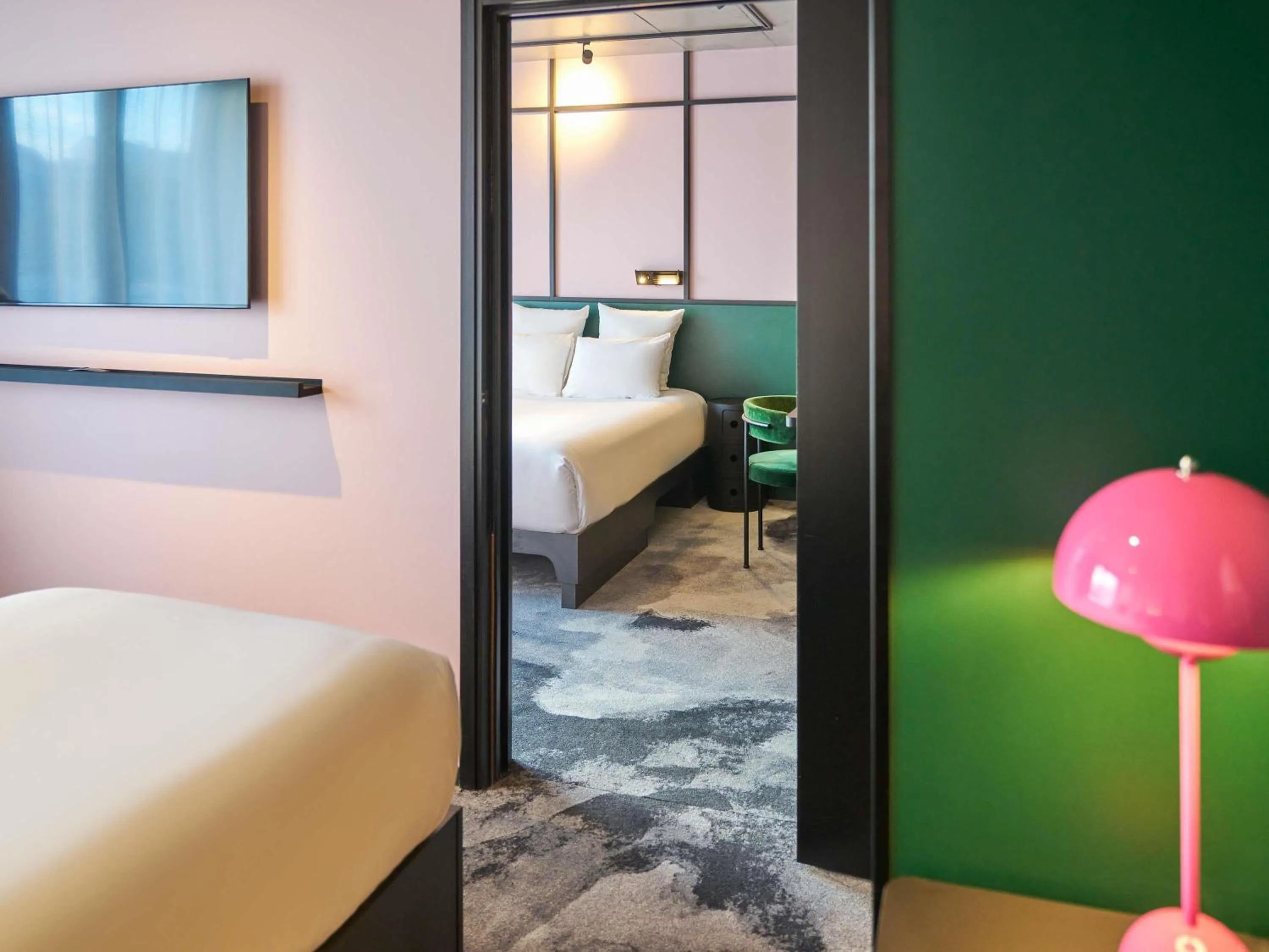 Bedroom, Bed in TRIBE Lyon Croix Rousse