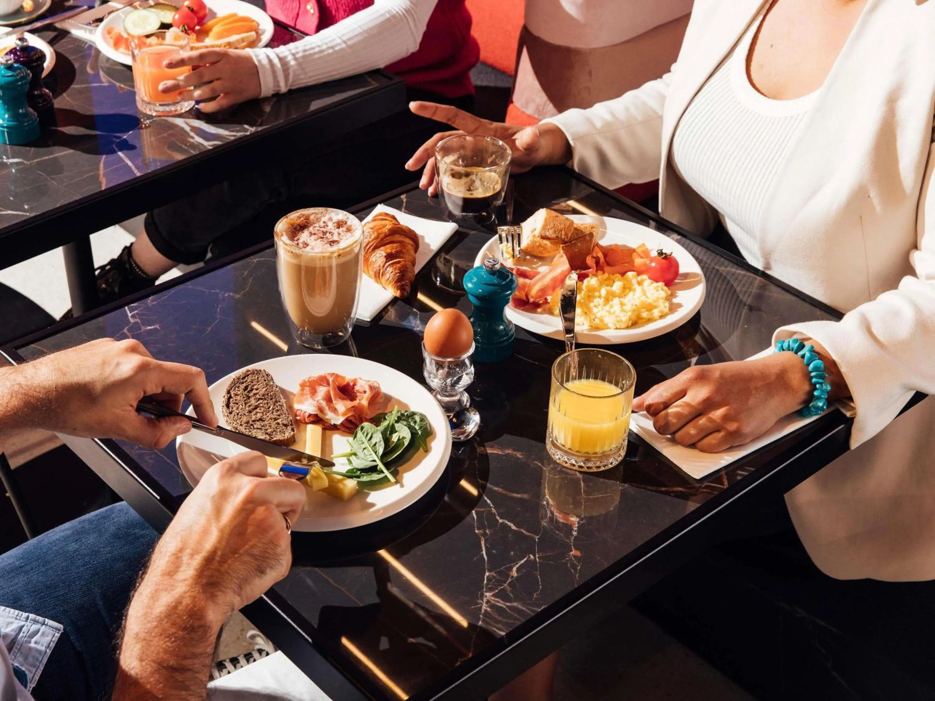 Breakfast in TRIBE Lyon Croix Rousse