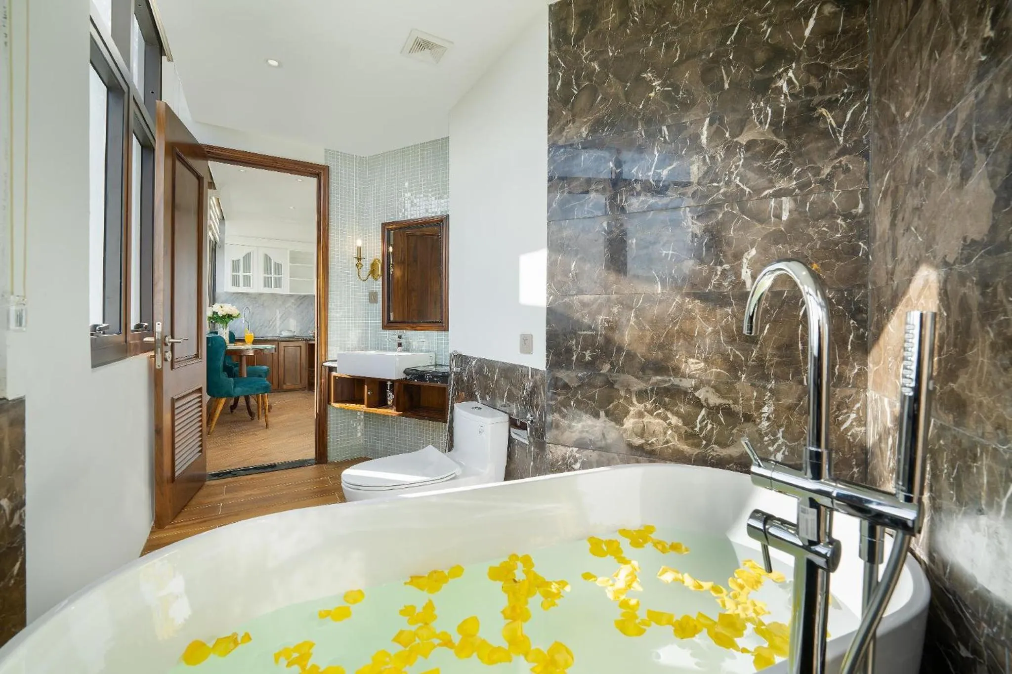 Bathroom in La Belle Vie Boutique Hotel