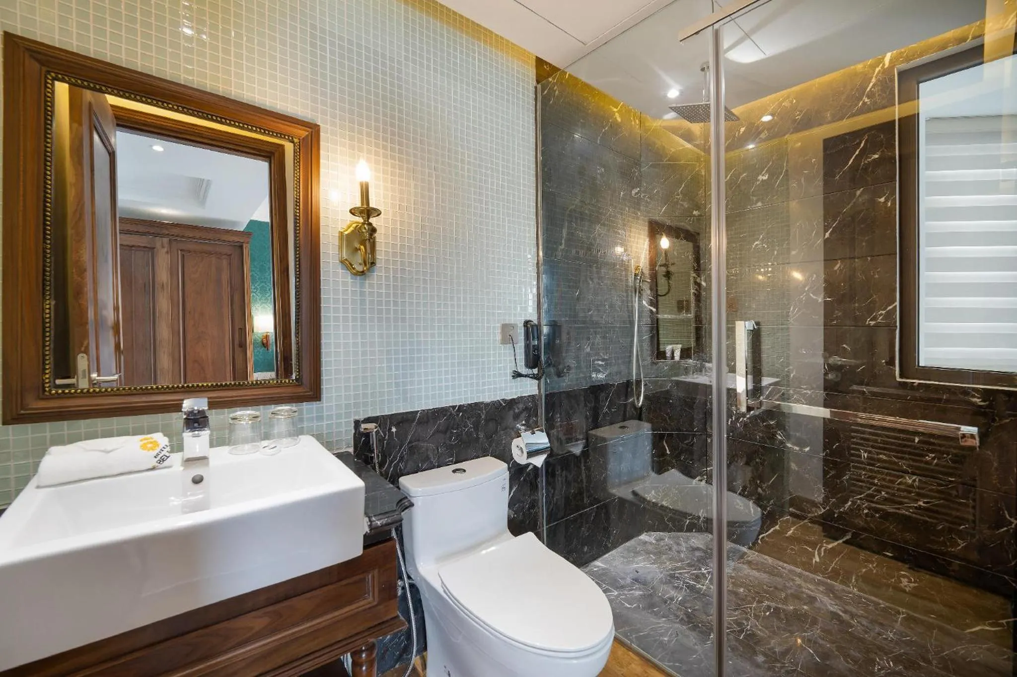 Shower in La Belle Vie Boutique Hotel