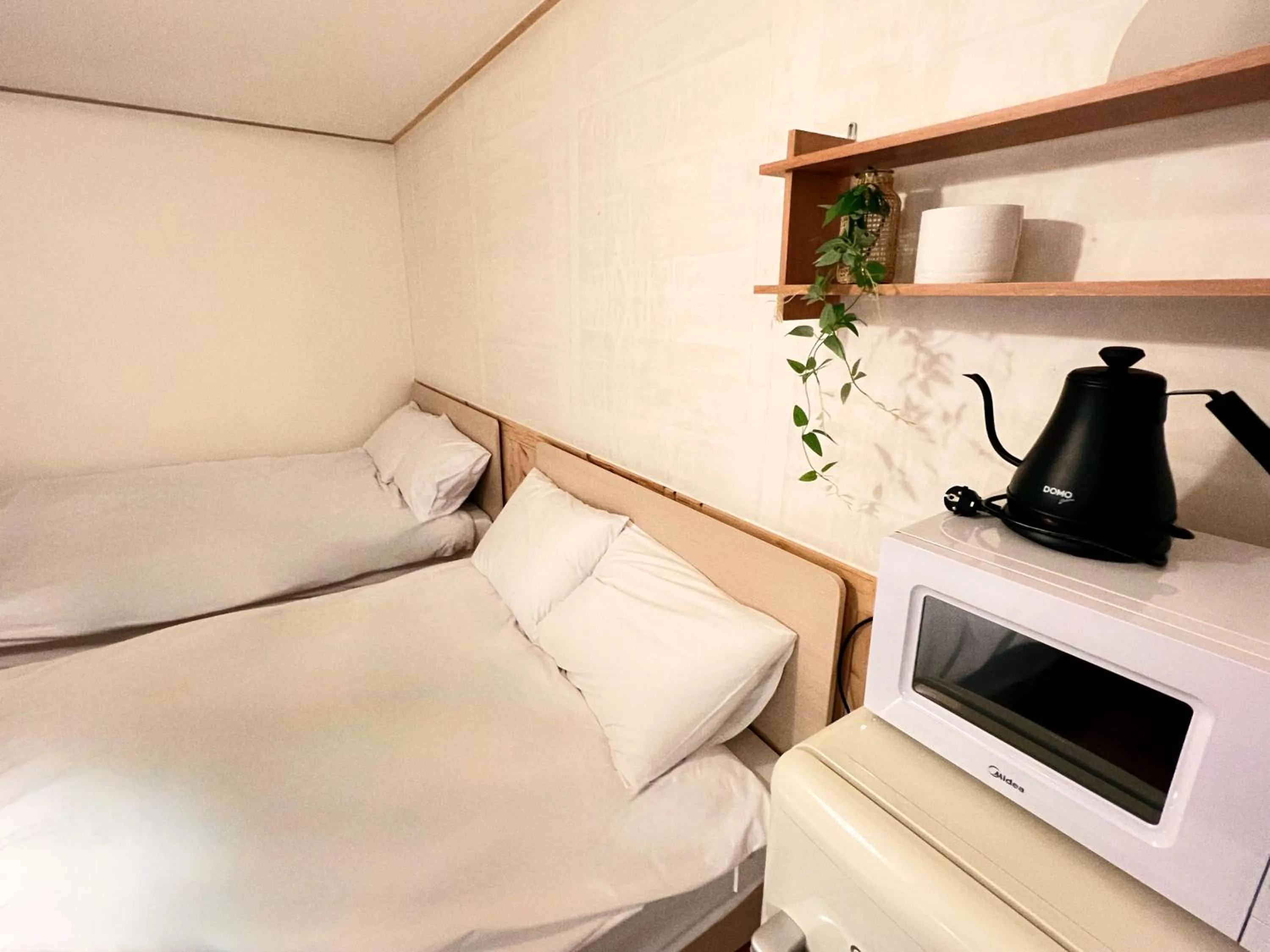 Seating area in Jnineguesthouse