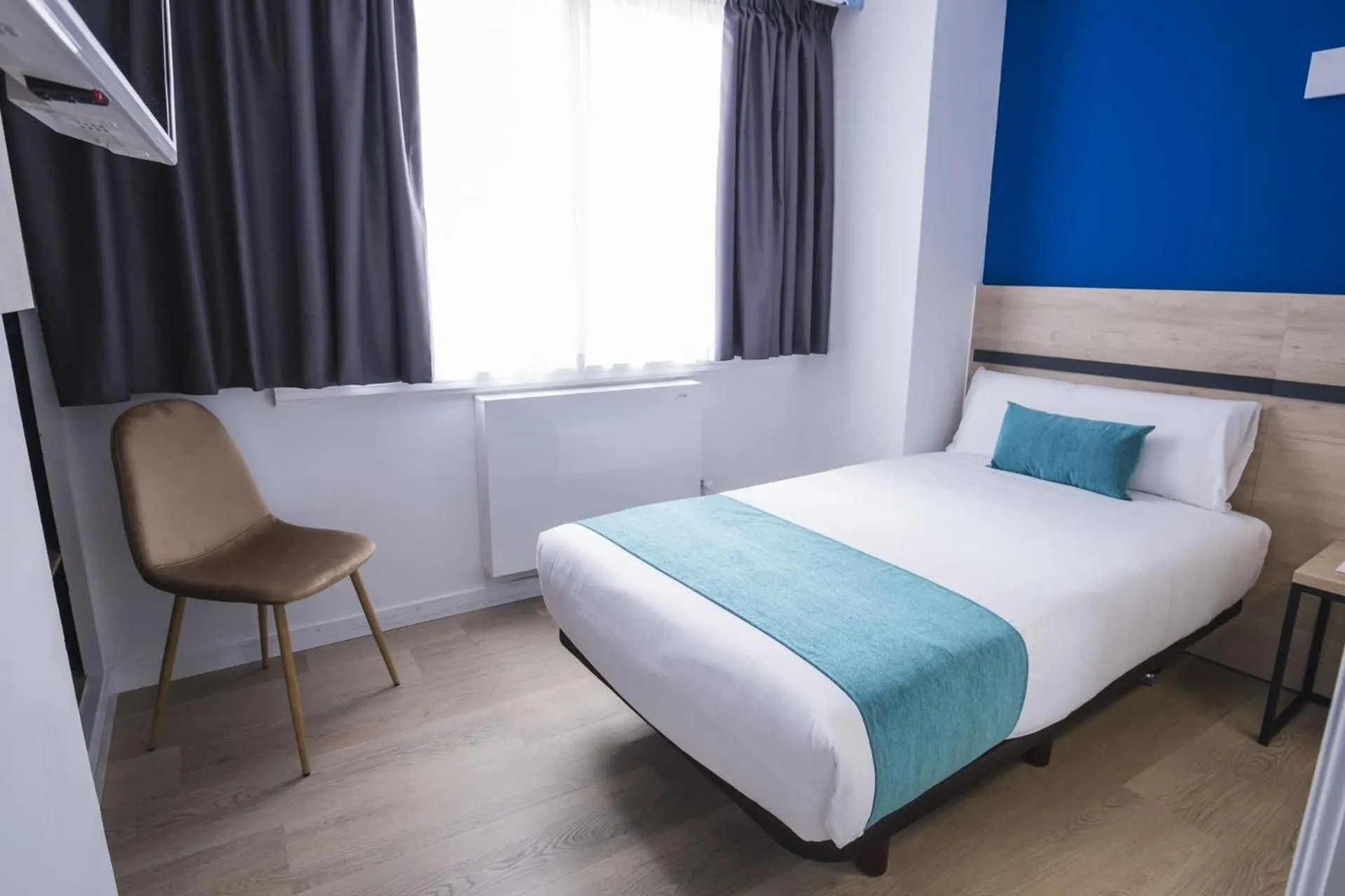 Bed in Hotel Alda Coruñamar