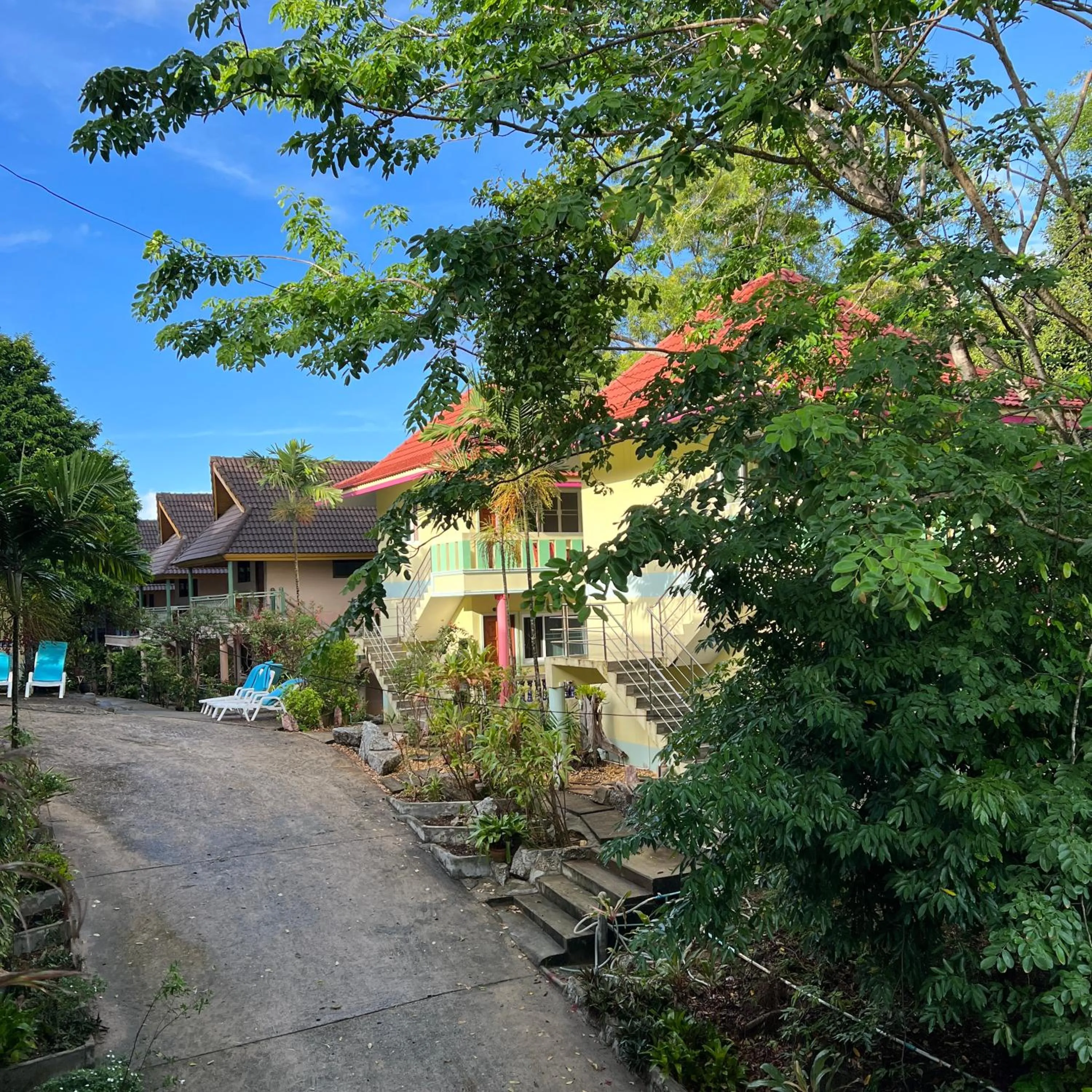 Garden in Kata Villa Merit Hill Bungalows