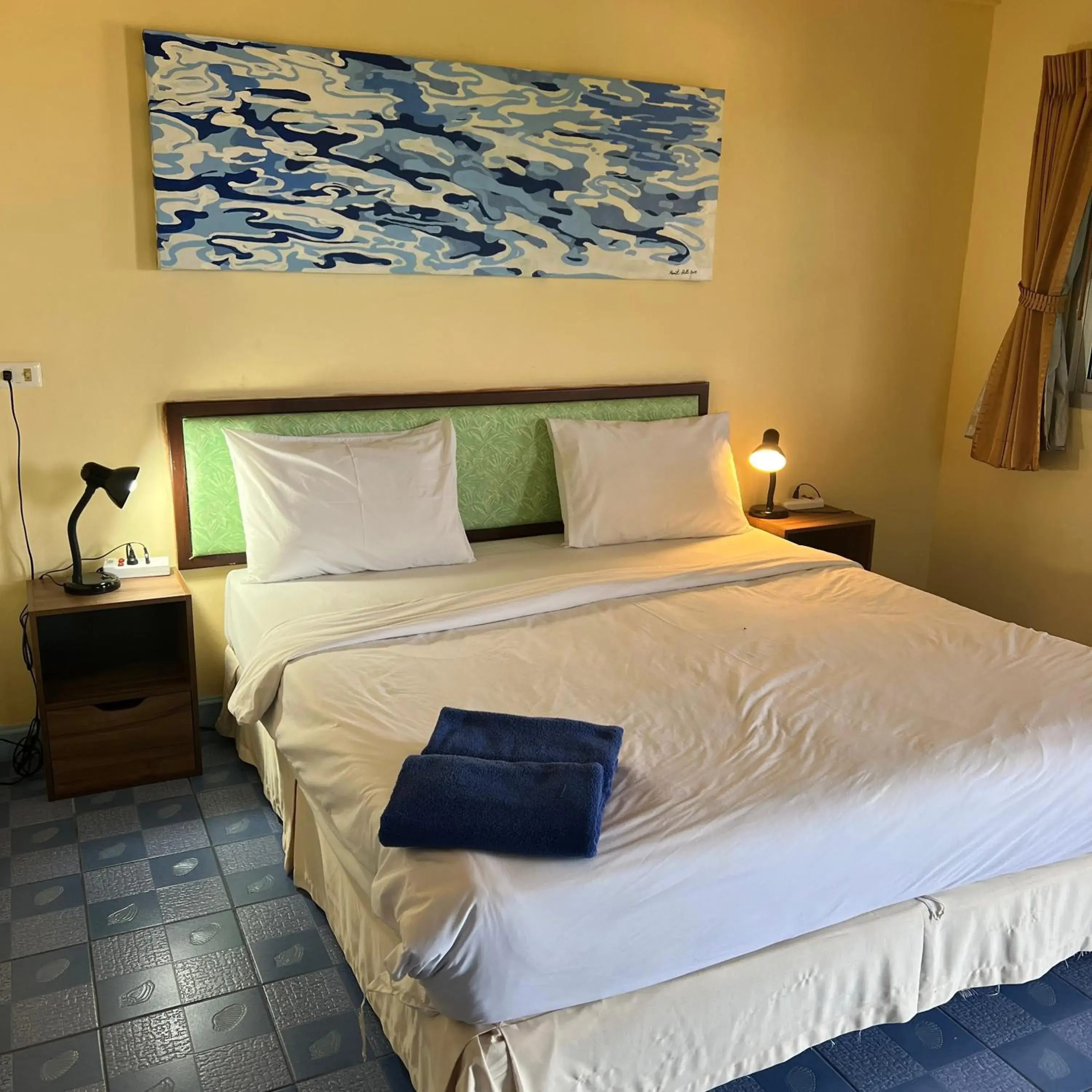 Double Room in Kata Villa Merit Hill Bungalows Double Room in Kata Villa Merit Hill Bungalows