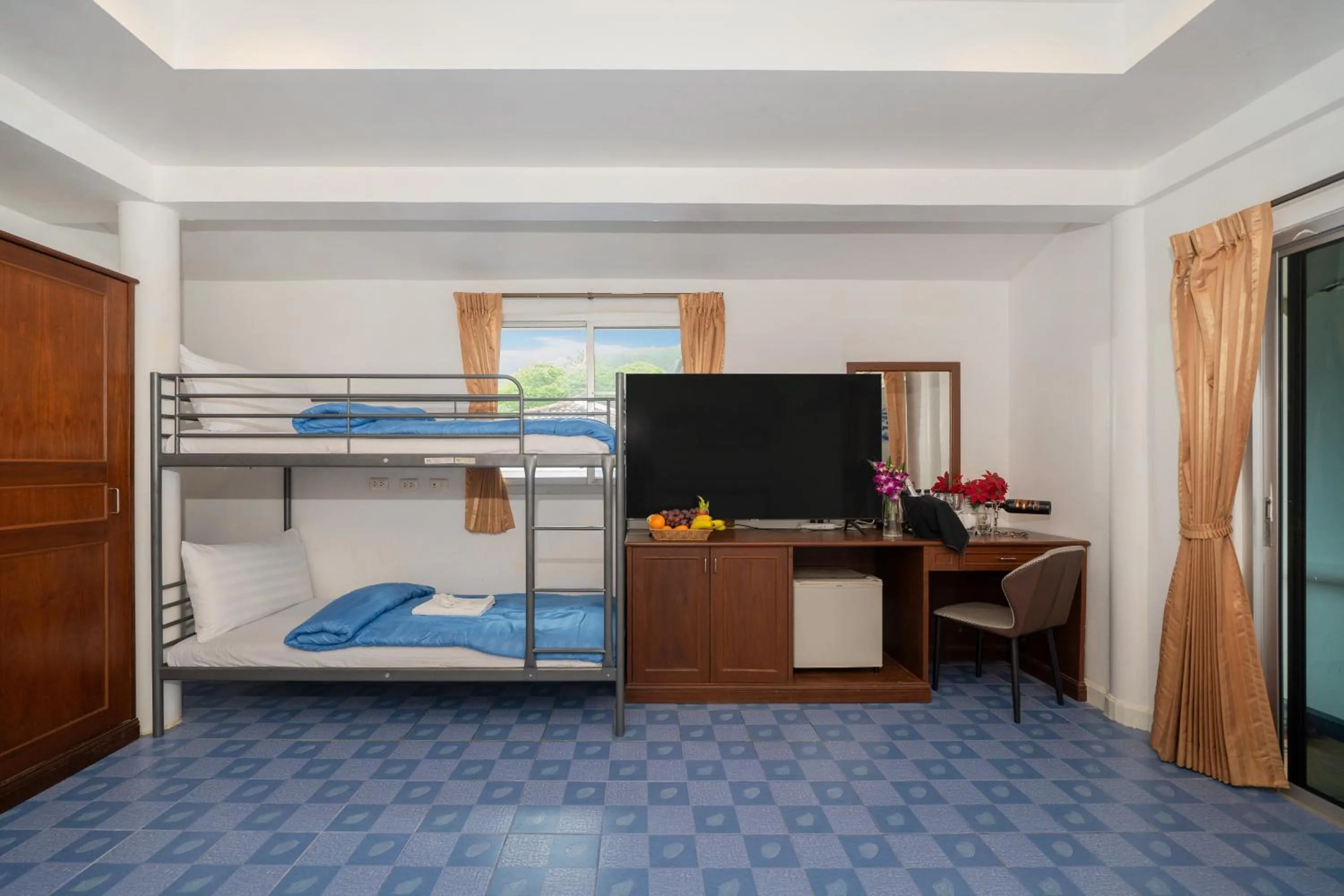 Bedroom, Bed in Oceanview Bungalows by EAT