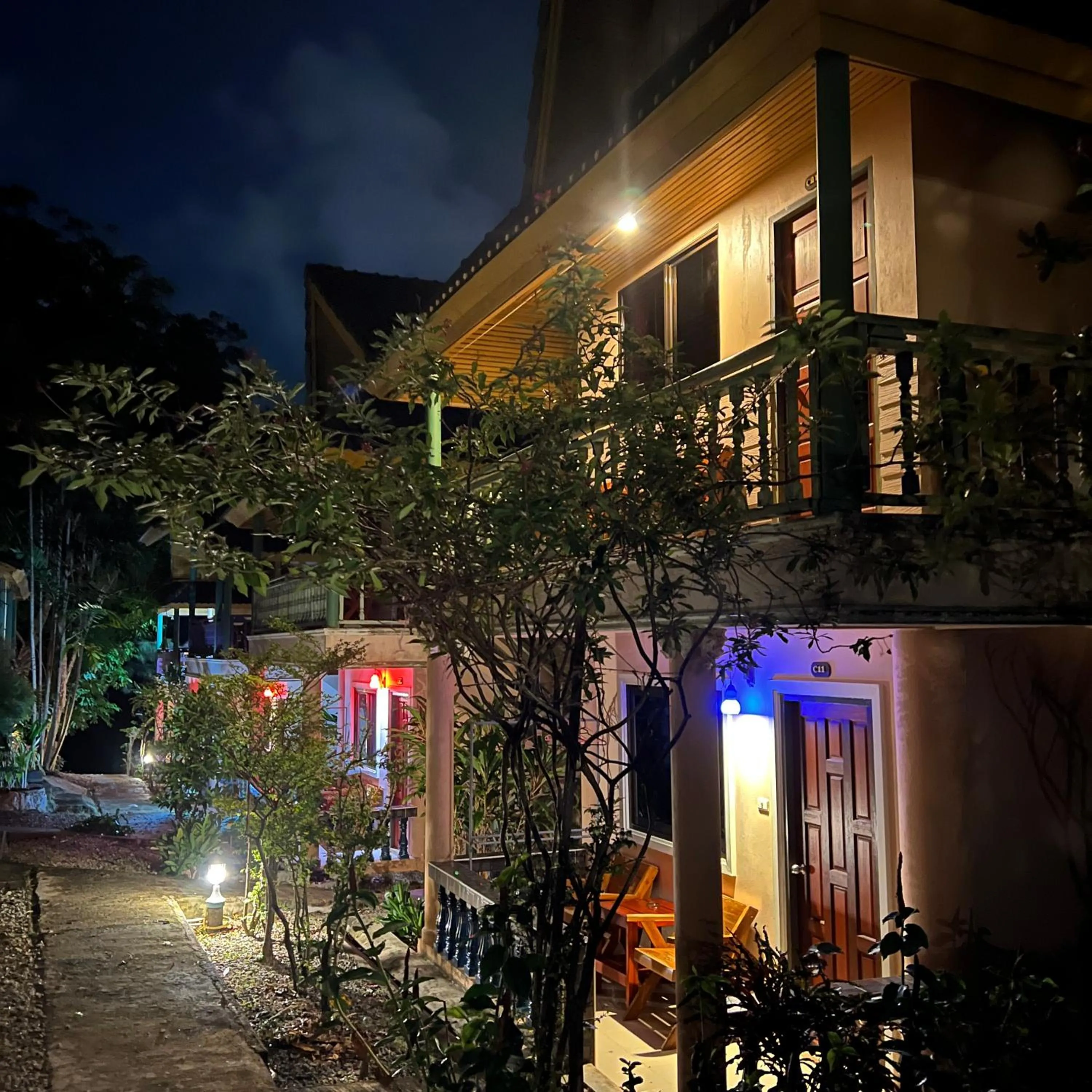 Property building in Kata Villa Merit Hill Bungalows