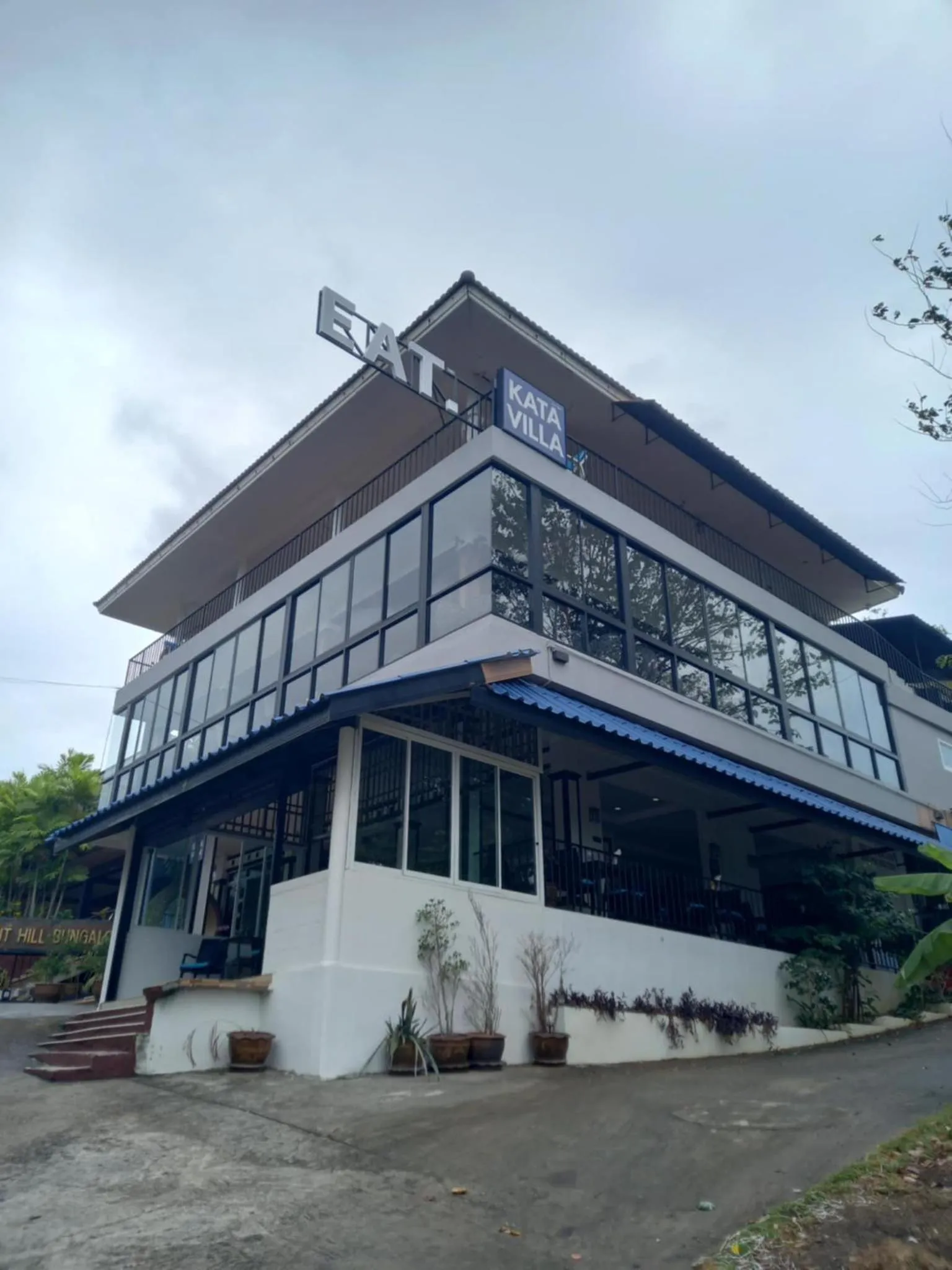 Property building in Kata Villa Merit Hill Bungalows