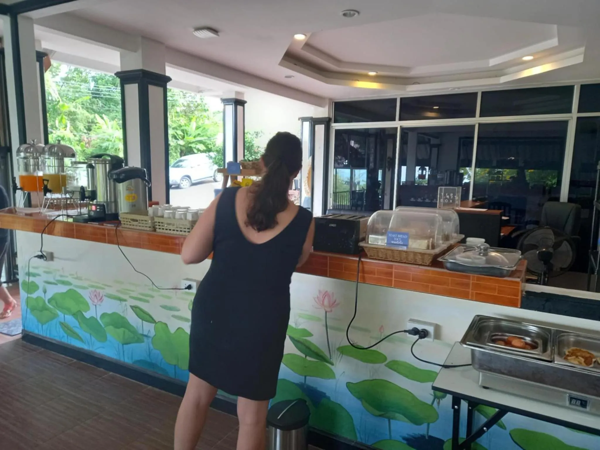 Restaurant/places to eat in Kata Villa Merit Hill Bungalows