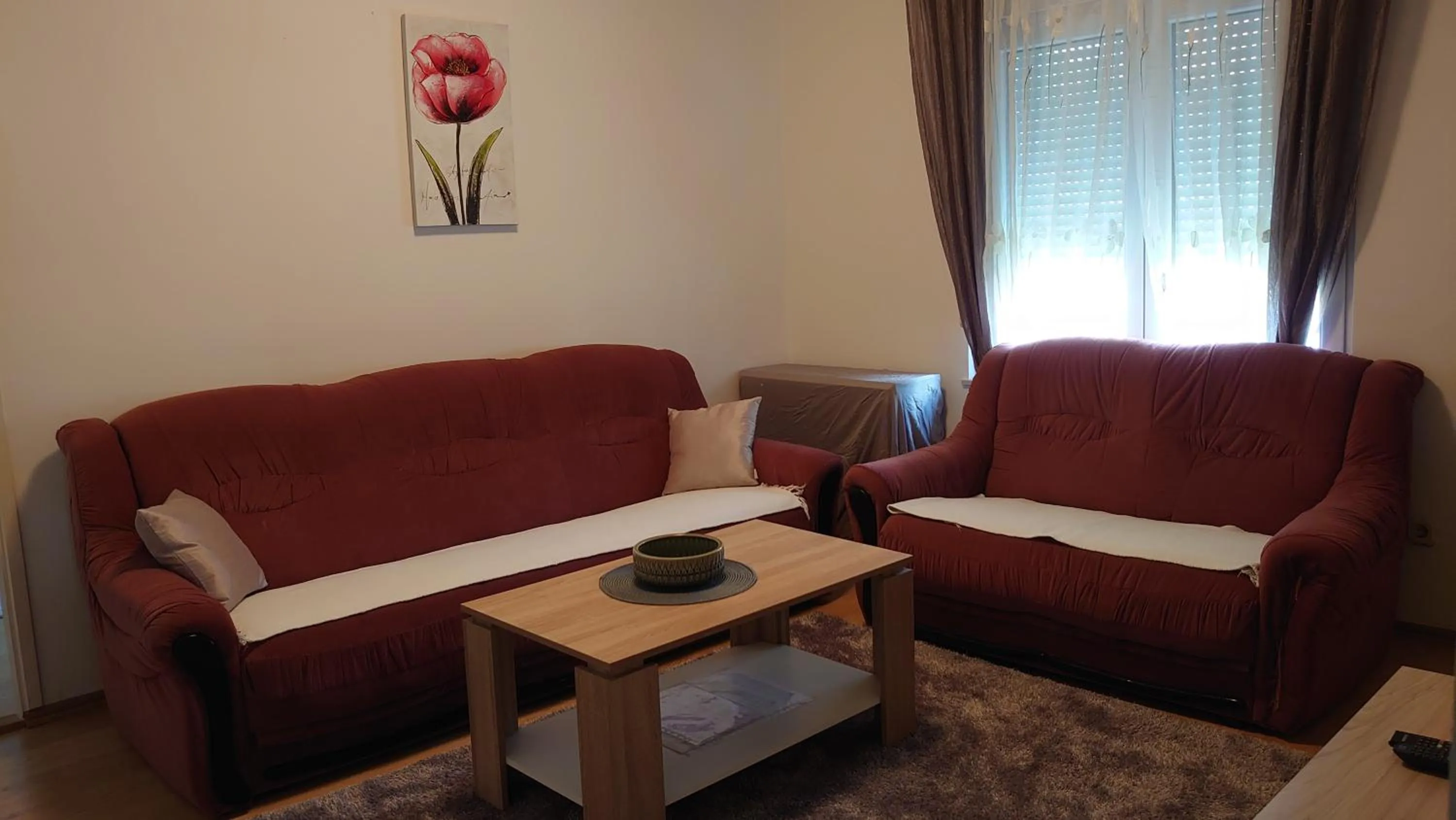 Living room in Apartments Tulipan - with free private parking garage