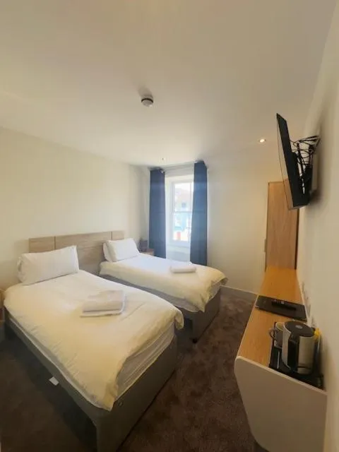 Bed in The White Lion Hotel