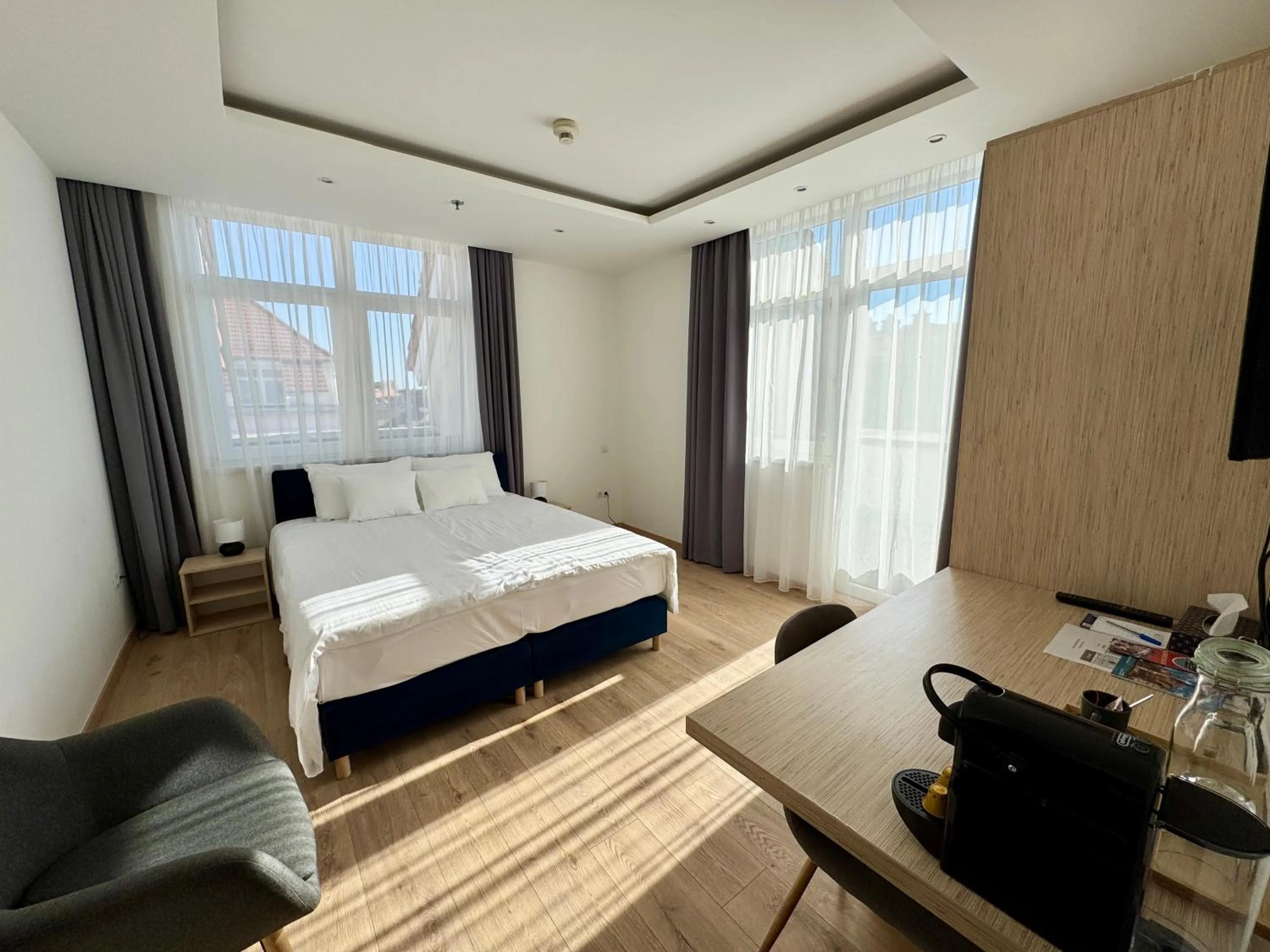 Bed in Rooftop City Residence