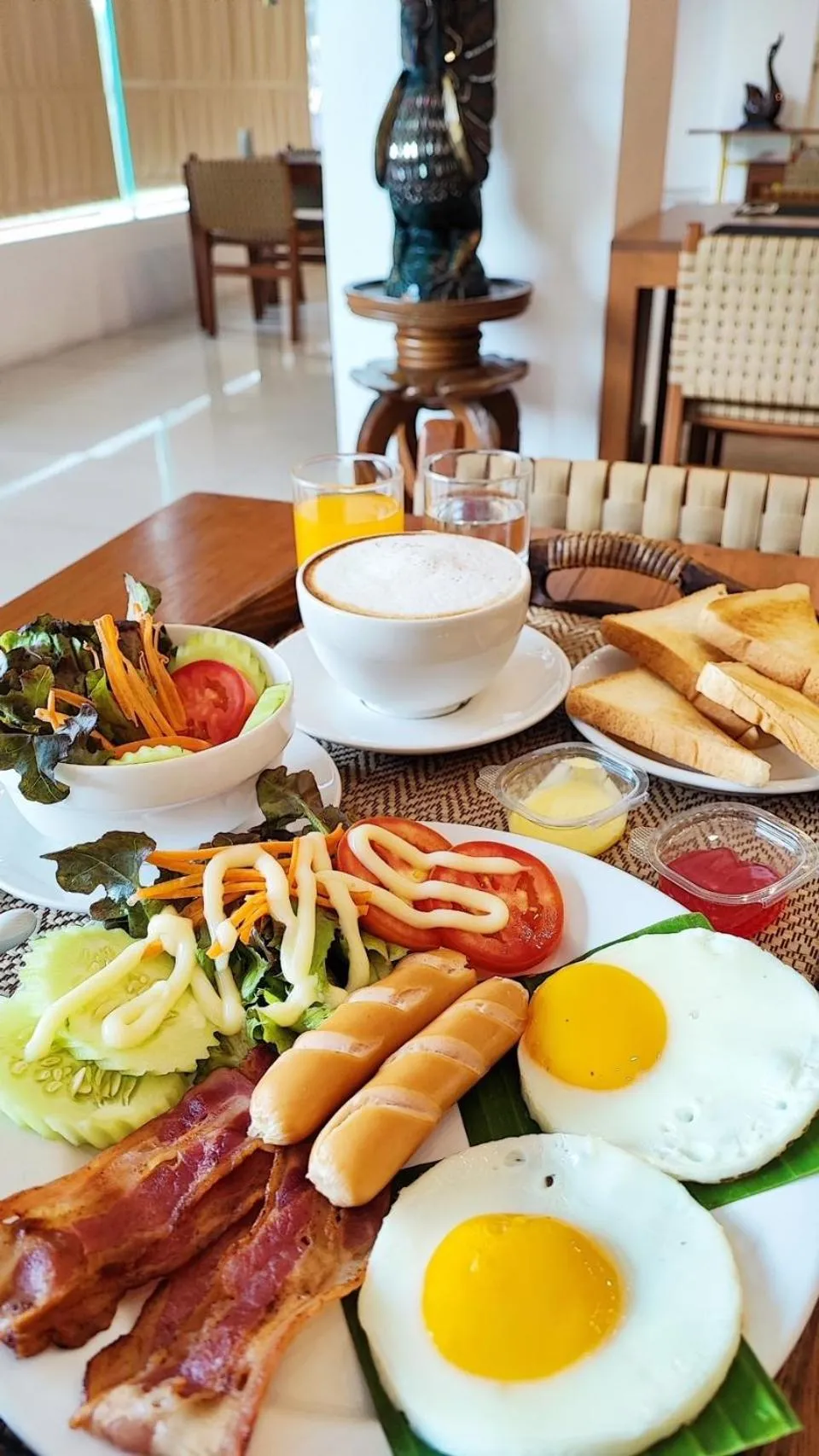 Breakfast in La Mai Hotel