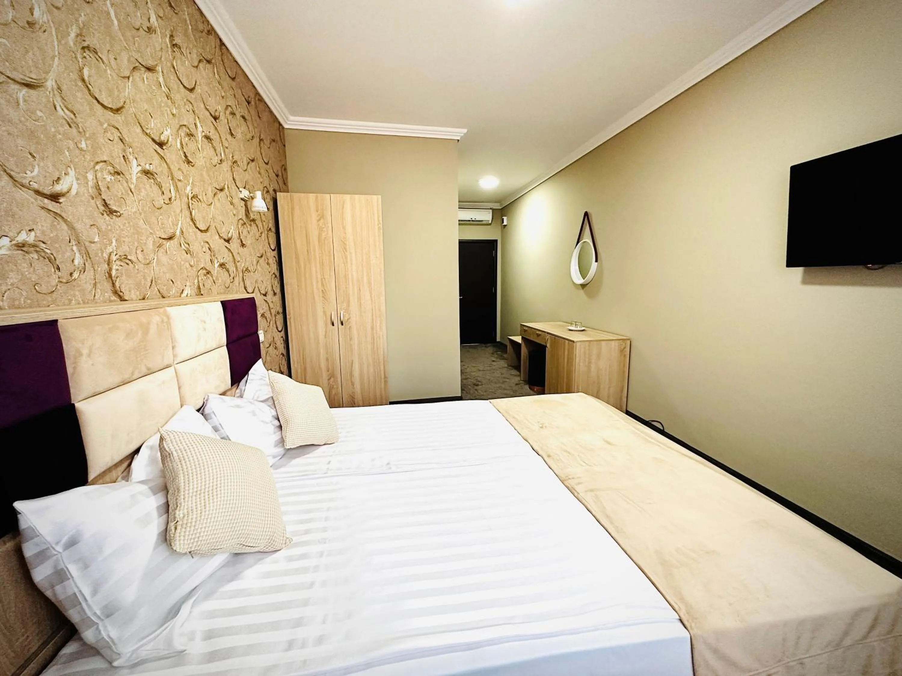 Bed in Cristal Select